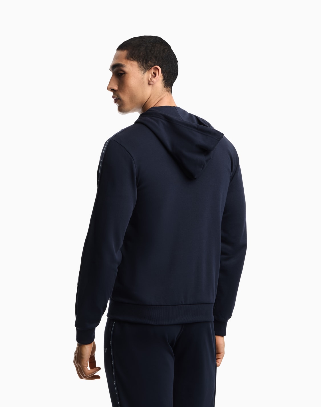 ラウンジウェア-ジップアップフディ-ジャジ-ロゴテプ-ネイビブル--emporio-armani