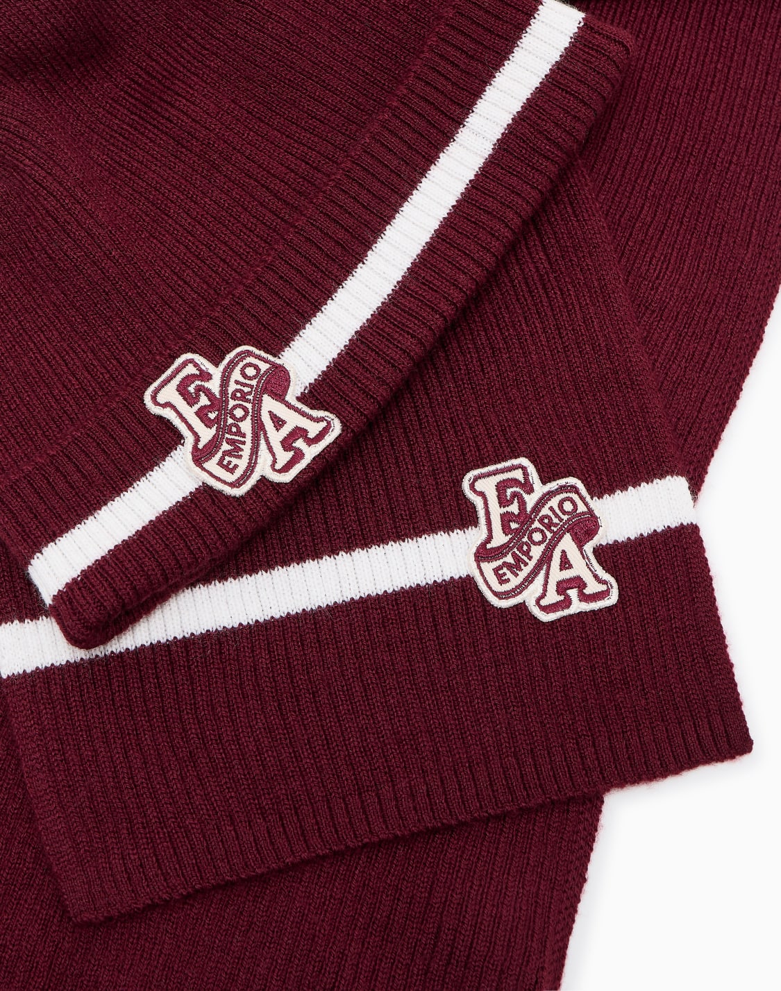 ribbed-knit-virgin-wool-beanie-and-scarf-set-with-stripes-burgundy--emporio-armani