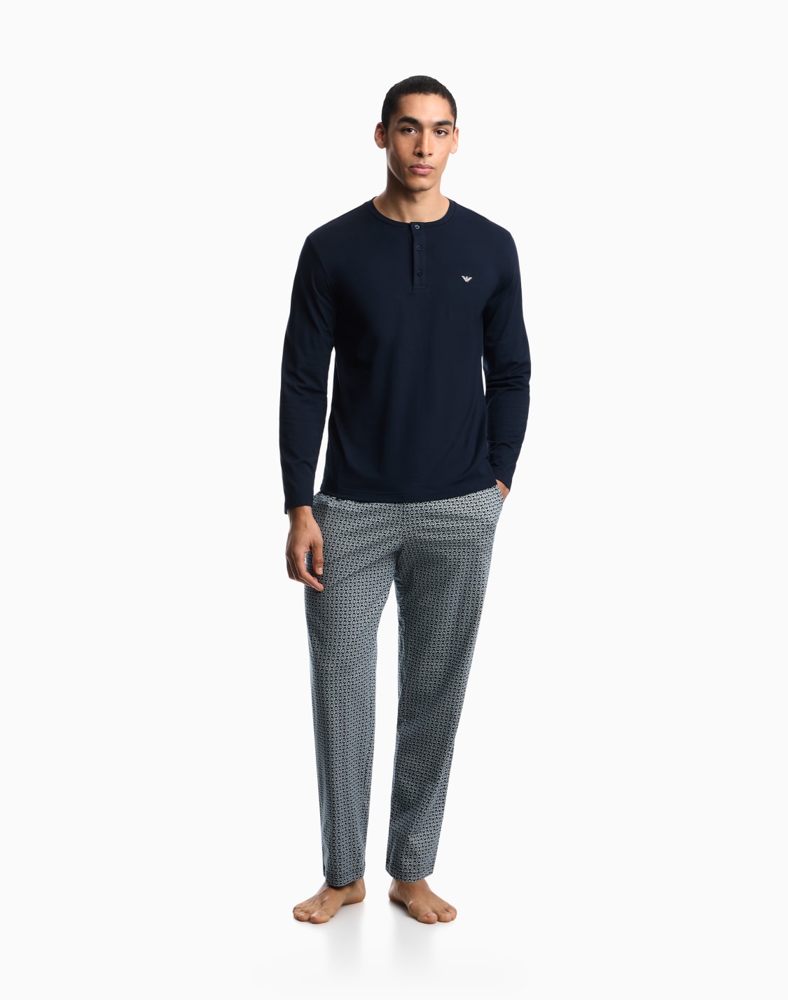 cotton-pyjama-set-with-henley-top-and-geometric-trousers-블루--emporio-armani