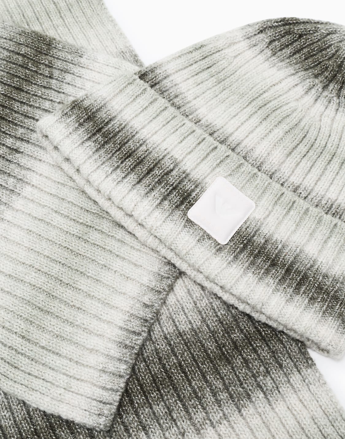 ribbed-cotton-knitwear-set-with-a-striped-beanie-and-scarf-green--emporio-armani