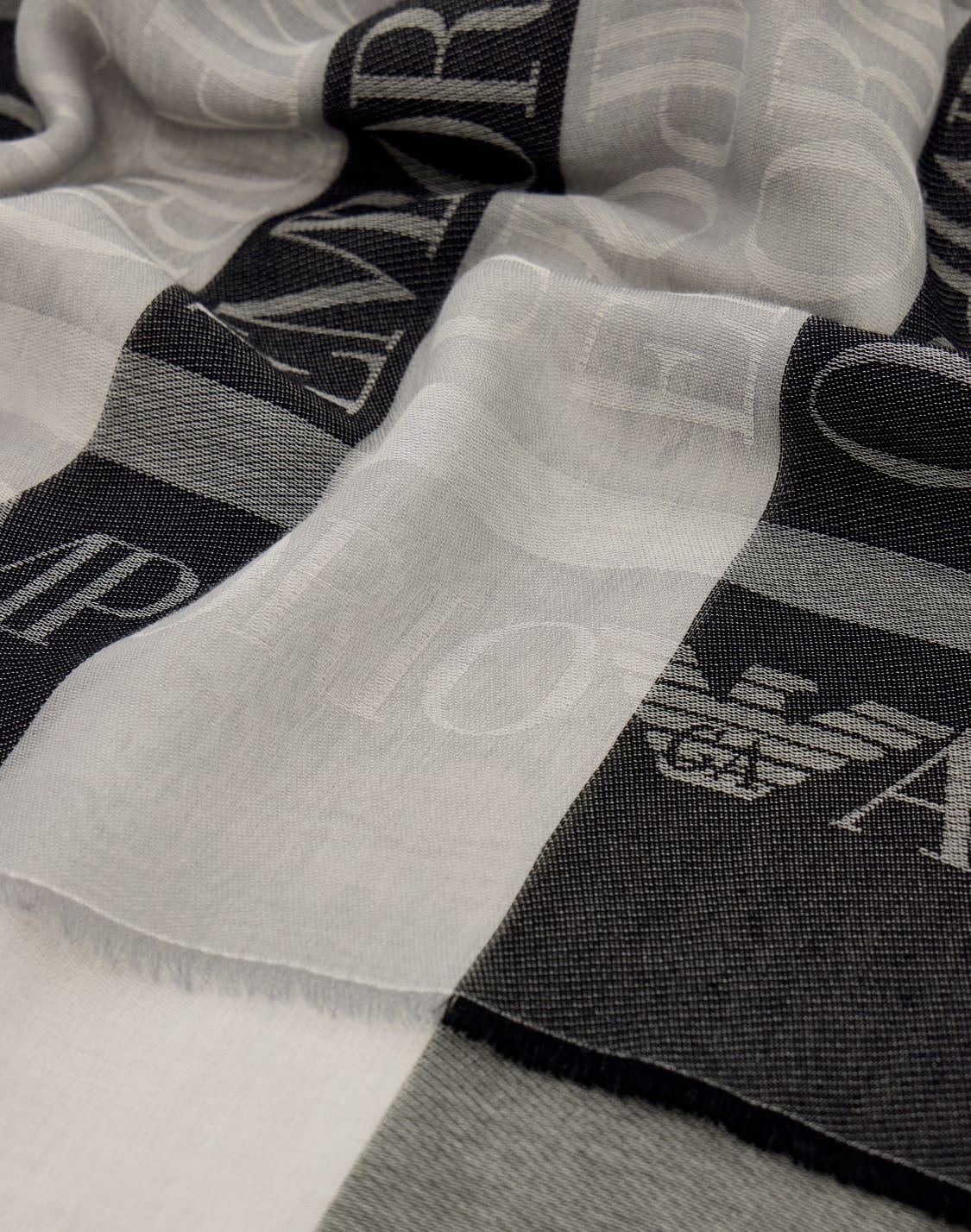 stole-in-striped-jacquard-cotton-with-logo-pattern-black--emporio-armani