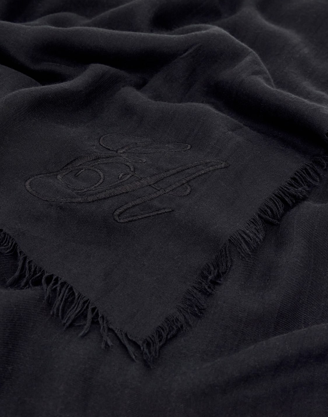 stole-in-modal-and-cashmere-with-fringes-and-embroidery-black--emporio-armani