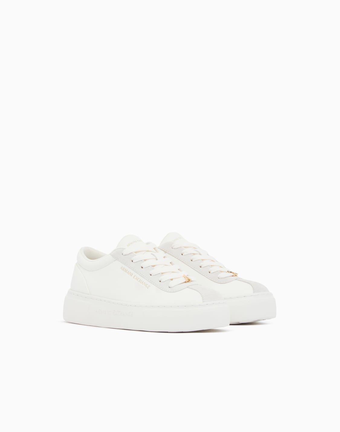 baskets-basses-avec-dtails-en-cuir-et-semelle-paisse-blanc--armani-exchange