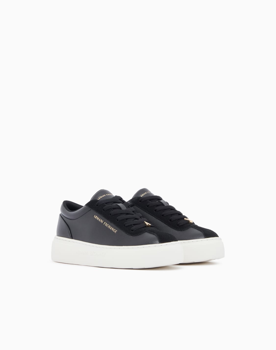 baskets-basses-avec-dtails-en-cuir-et-semelle-paisse-noir--armani-exchange
