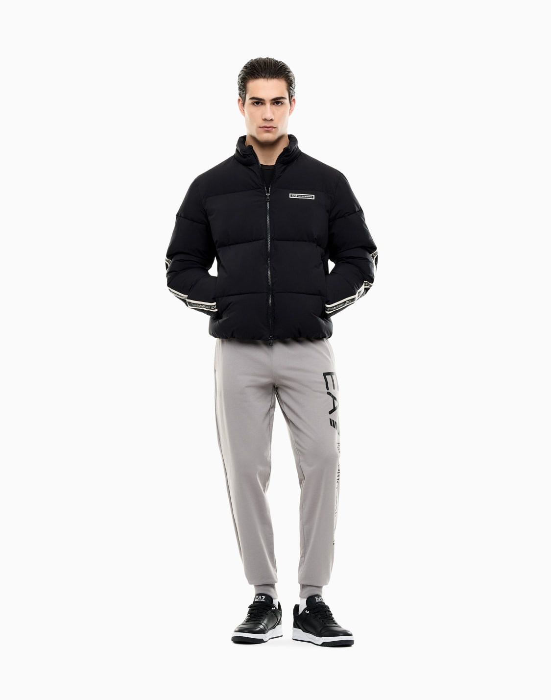 logo-joggers-in-slim-fit-cotton-with-pockets-logo-series-grey--ea7