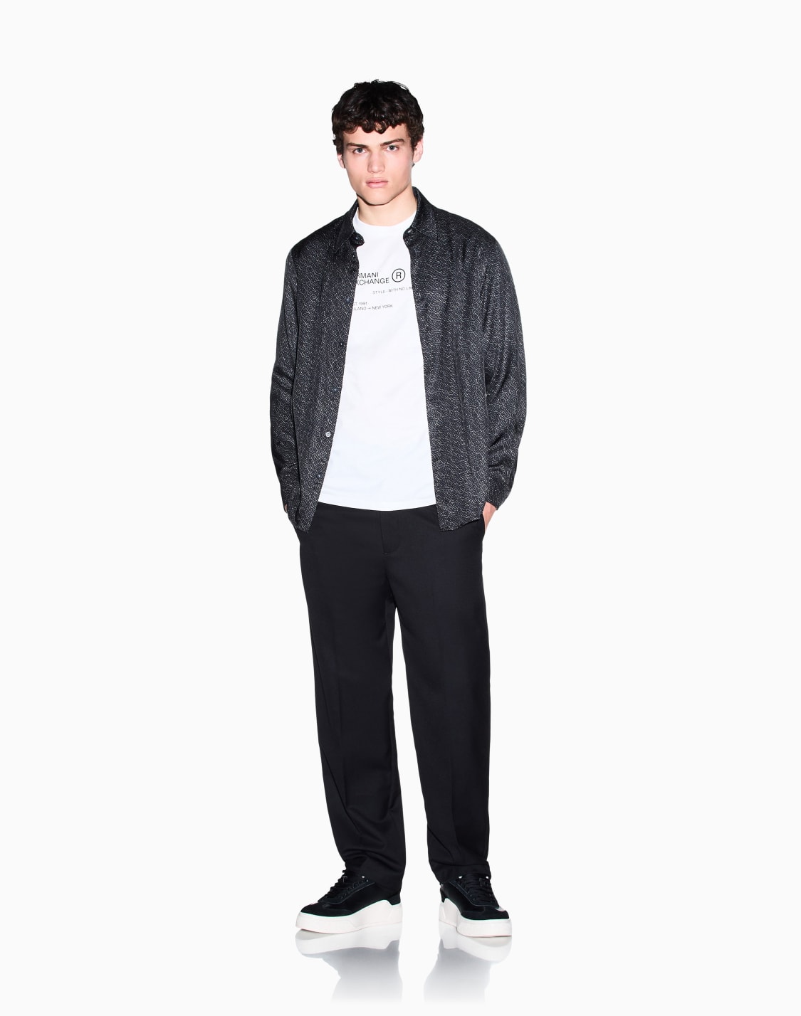 バックプリント-レギュラフィット-半袖クルネックtシャツ-ホワイト--armani-exchange