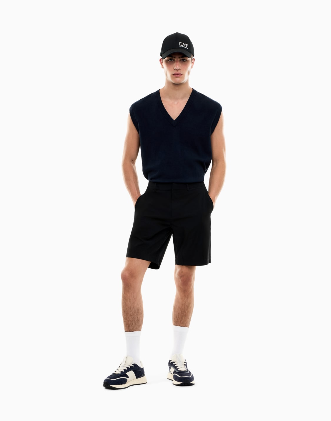 knitted-vest-golf-pro-in-cotton-and-virgin-wool-blend-navy-blue--ea7