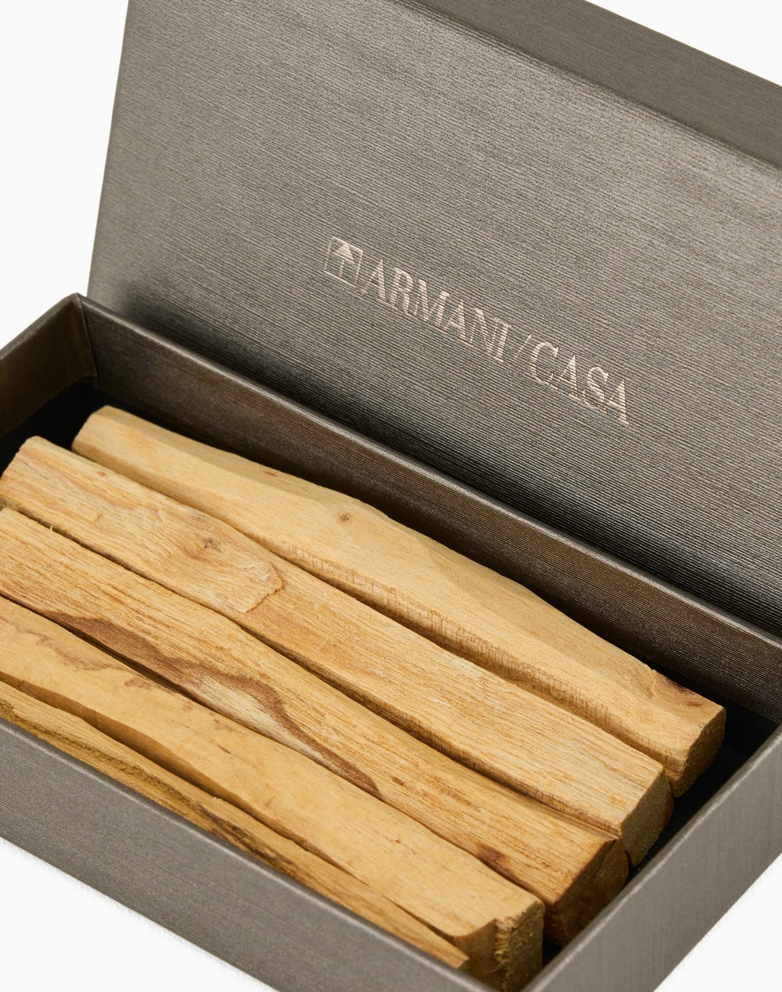 tara-palo-santo-beige--armani-casa