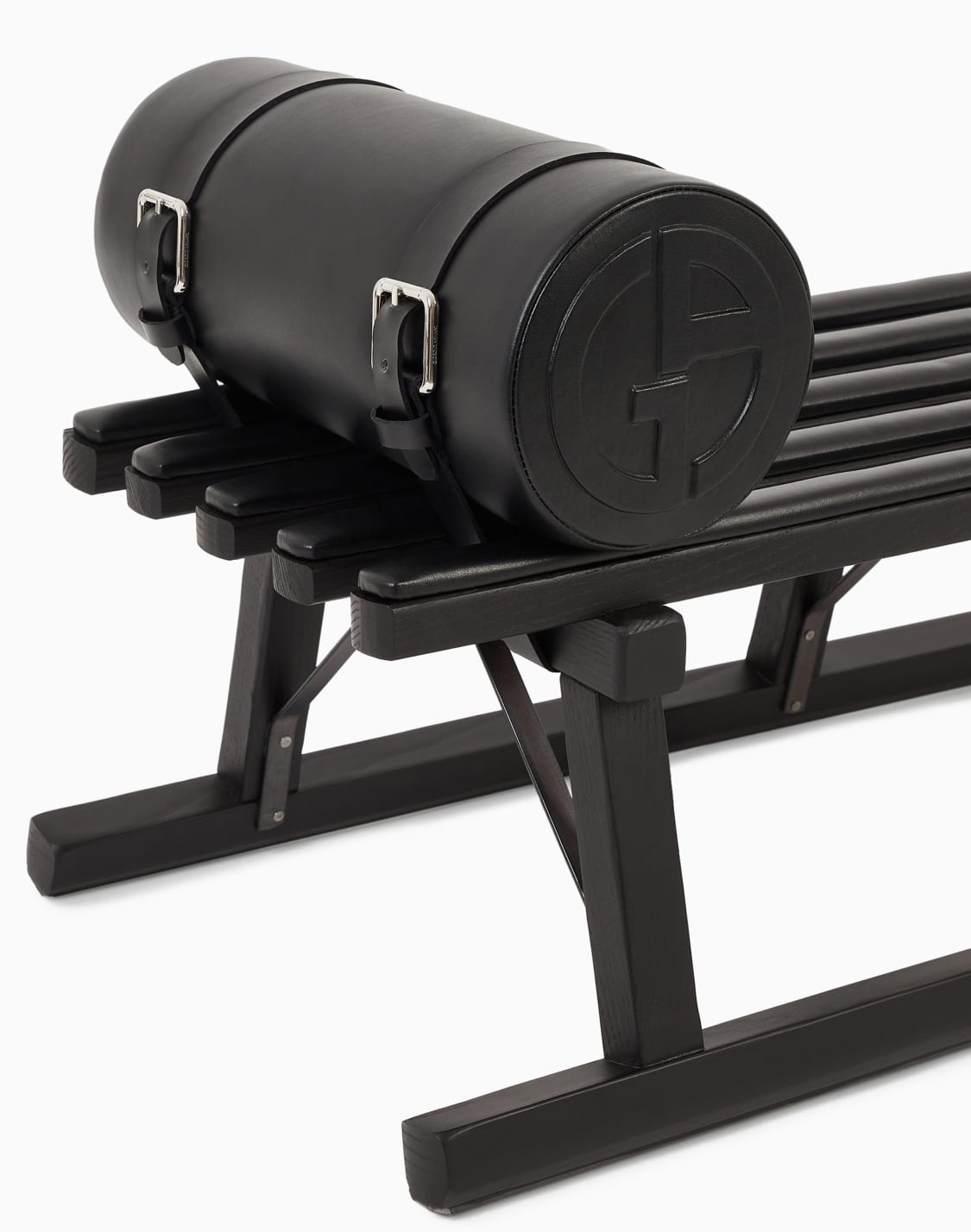 snow-sledge-black--armani-casa