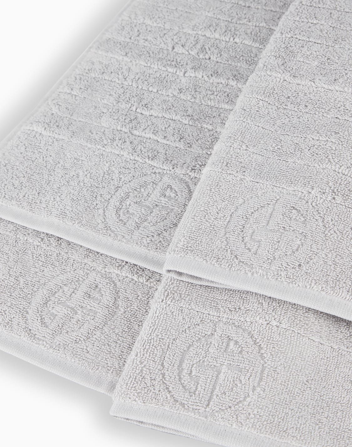 dorotea-set-of-4-towels-with-bag-grey--armani-casa