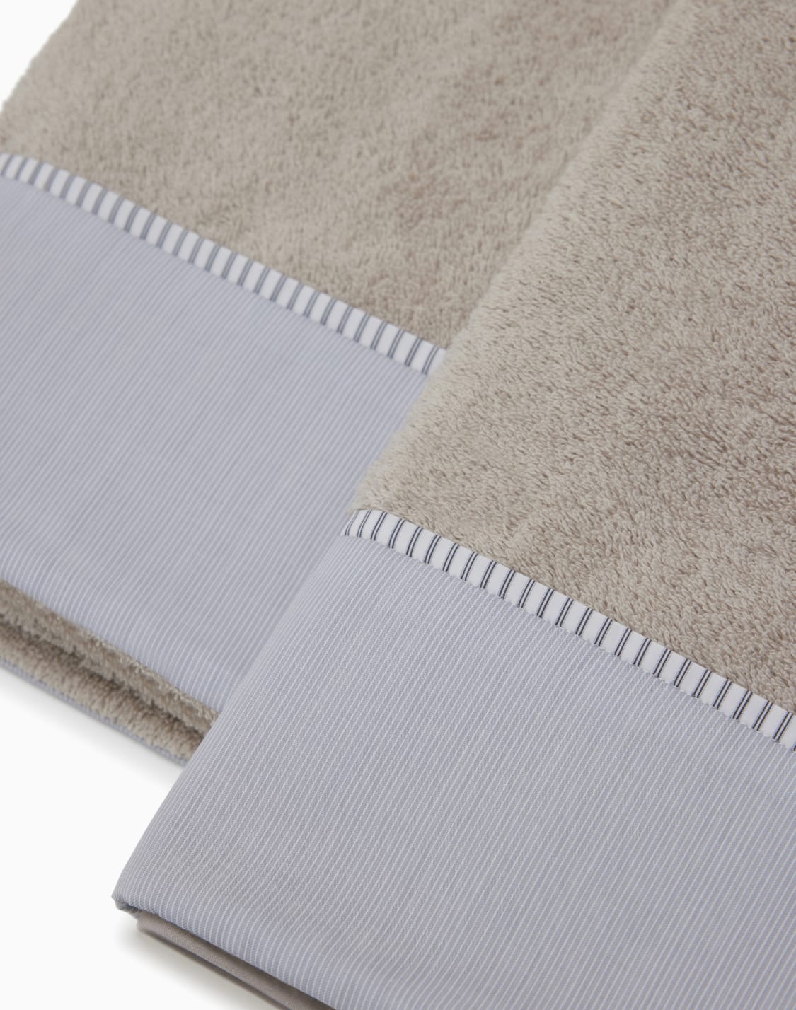 teodora-towel-set-beige--armani-casa