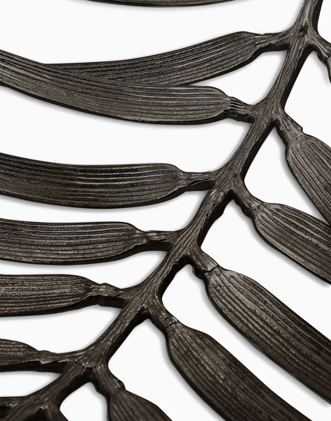 erika-centrepiece-black--armani-casa