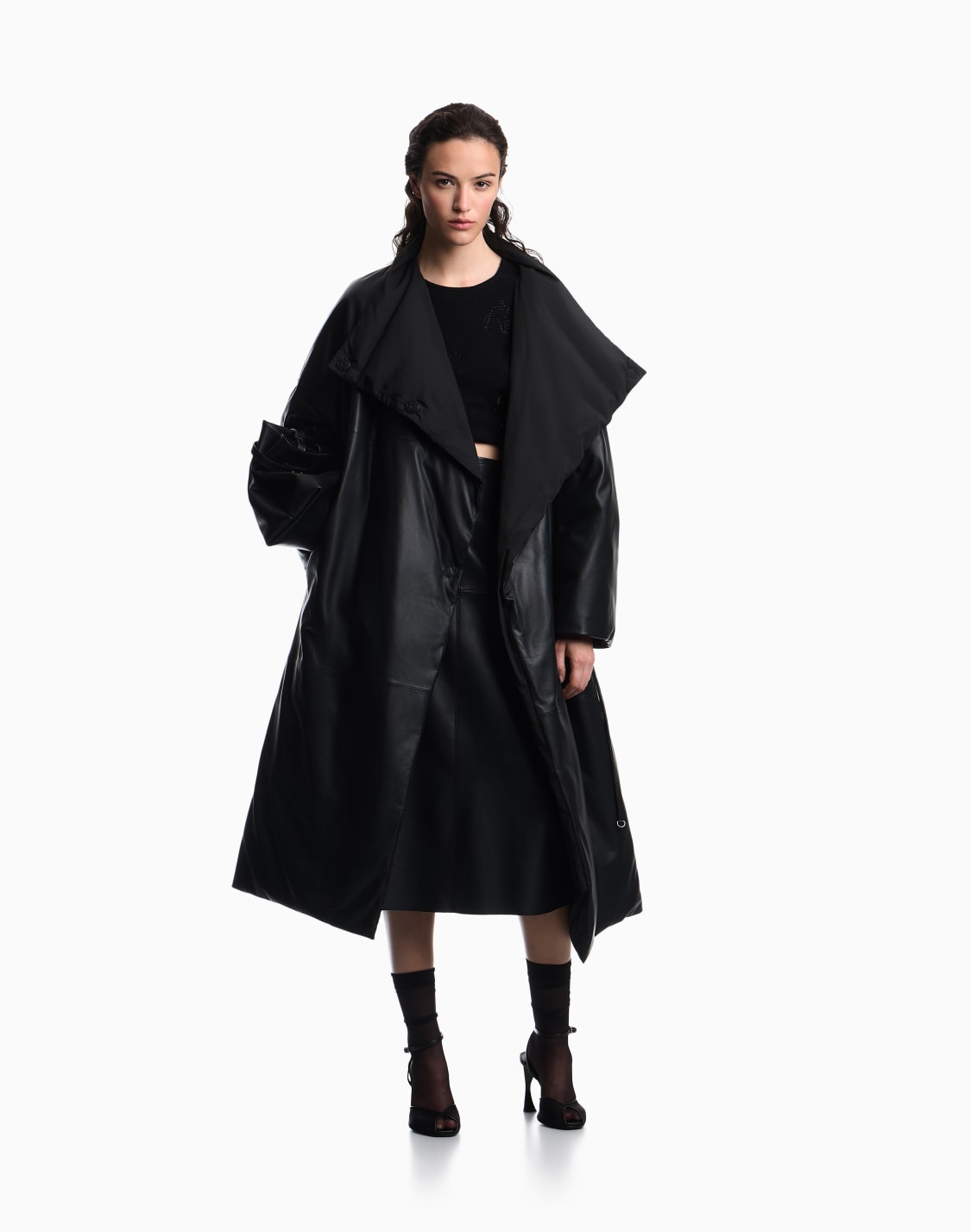 doudoune-longue-et-rversible-coupe-surdimensionne-en-peau-dagneau-asv-noir--emporio-armani