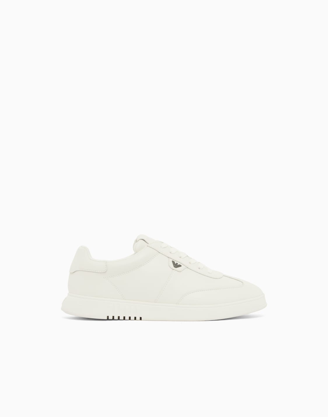 leather-sneakers-with-eagle-plate-white--emporio-armani