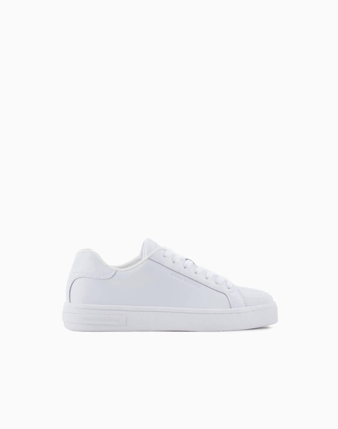 zapatillas-con-textura-suave-blanco--armani-exchange