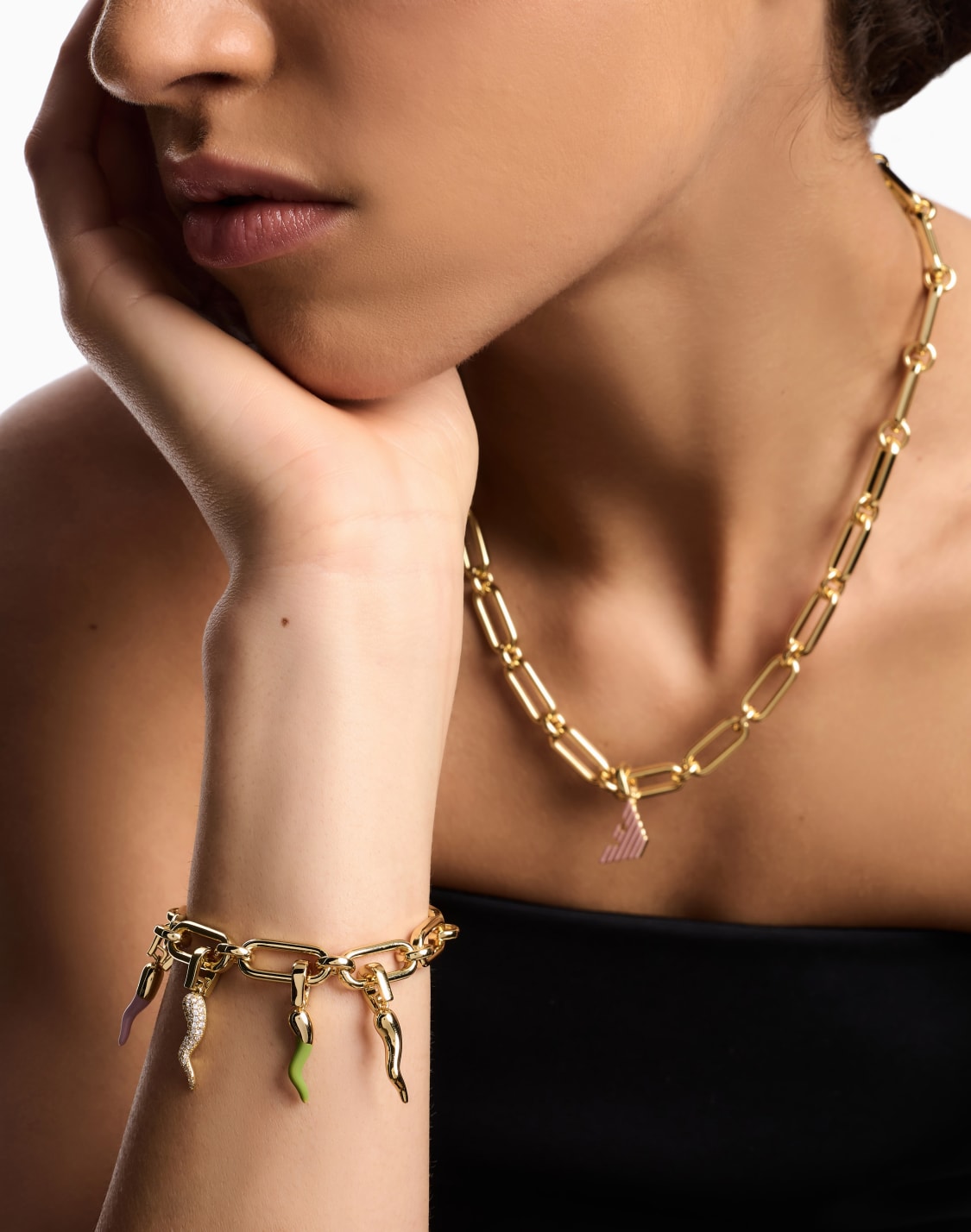 bracelet-pendentifs-en-chane-en-laiton-dor-multicolore--emporio-armani