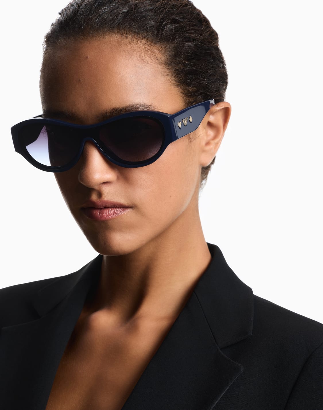 occhiali-da-sole-da-donna-forma-irregolare-blu--emporio-armani