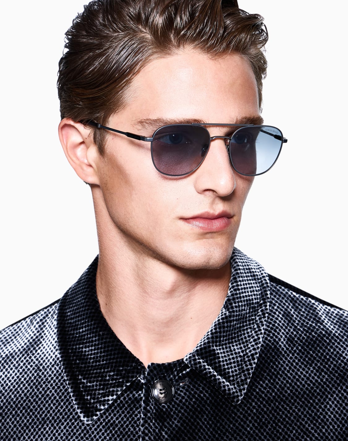lunettes-de-soleil-carres-pour-homme-gris--giorgio-armani