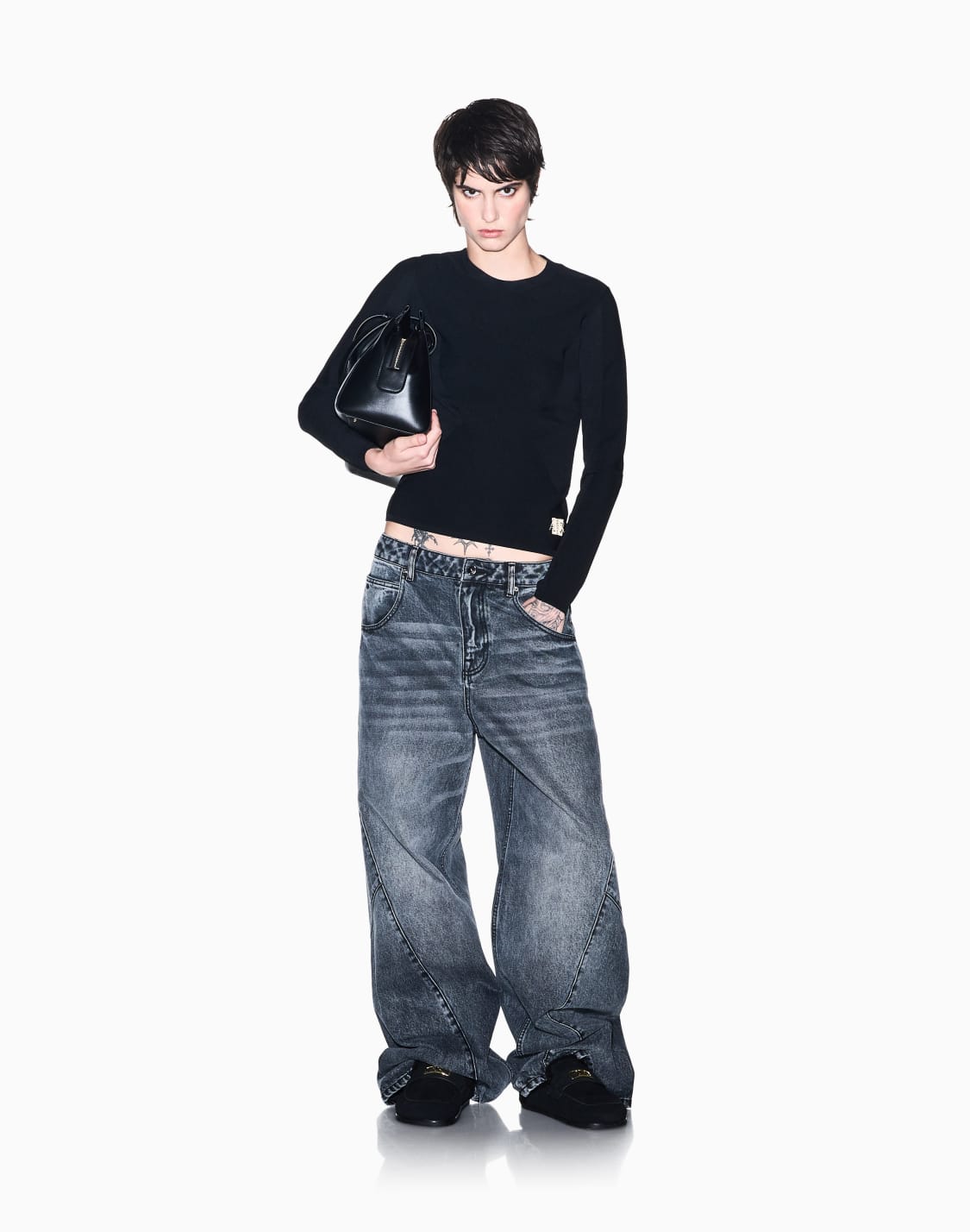 regular-fit-pullover-knitted-in-recycled-viscose-black--armani-exchange