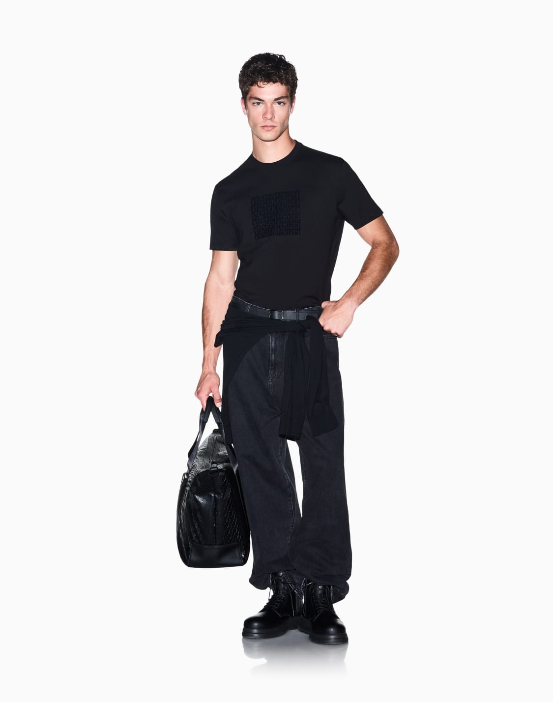 t-shirt-vestibilit-regular-in-jersey-di-cotone-nero--armani-exchange