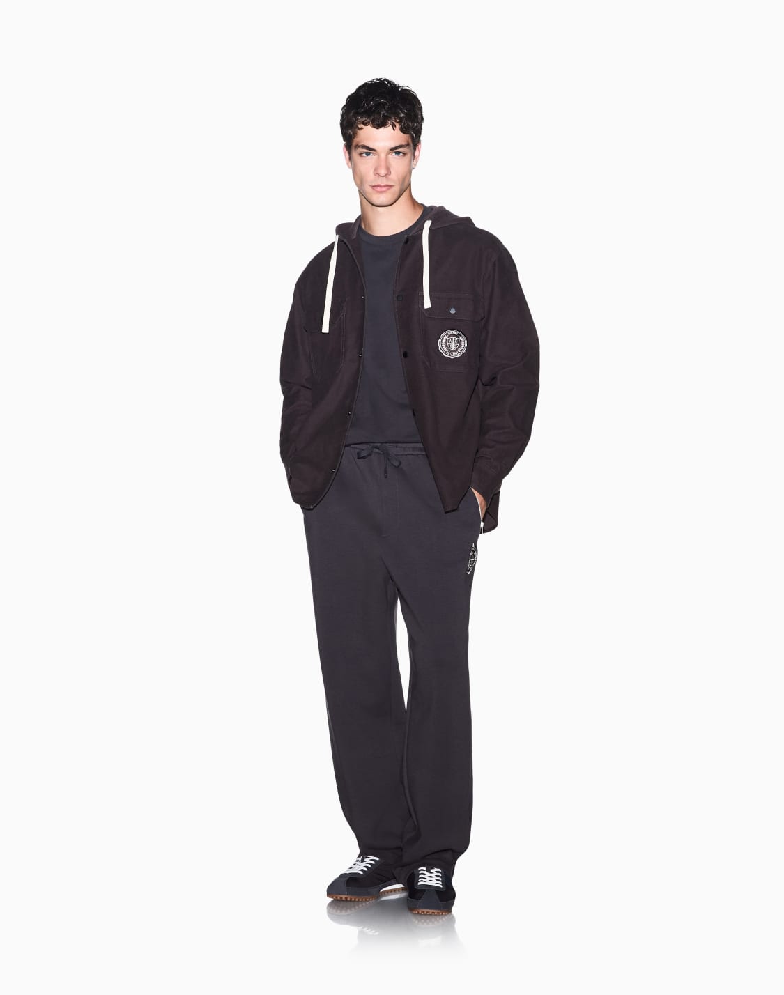 エンブレムロゴ-レギュラフィット-半袖クルネックtシャツ-ブラウン--armani-exchange