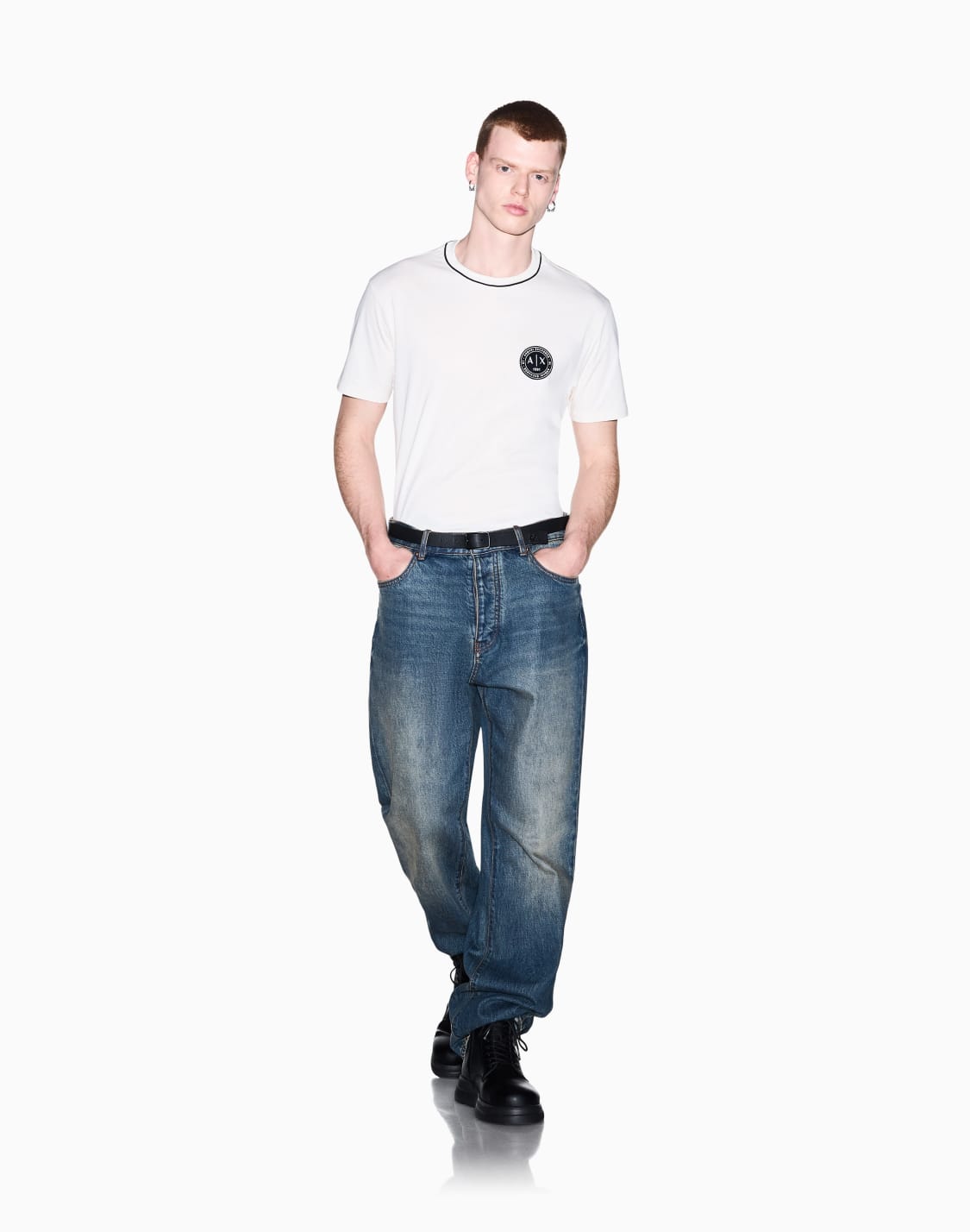 regular-t-shirt-in-cotton-jersey-white--armani-exchange