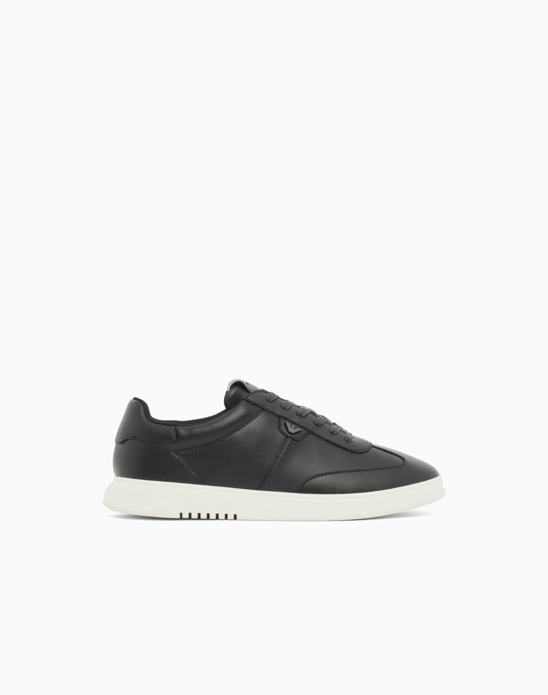 leather-sneakers-with-eagle-plate-black--emporio-armani