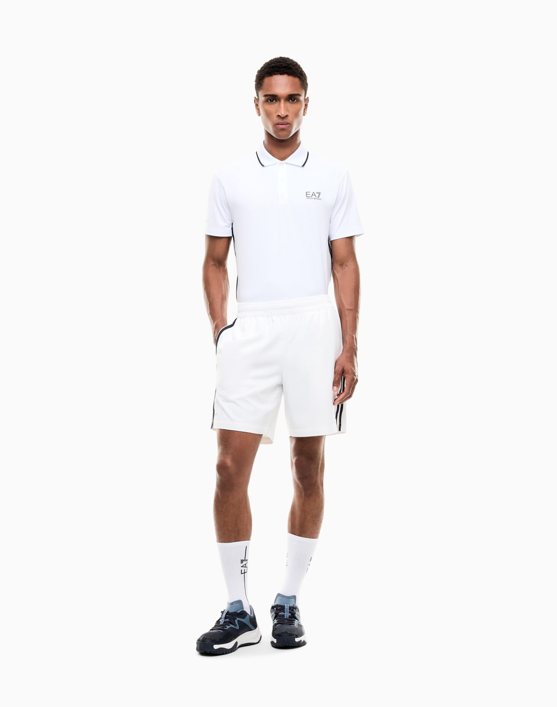 polo-tennis-pro-de-manga-corta-en-tejido-tcnico-ligero-blanco--ea7