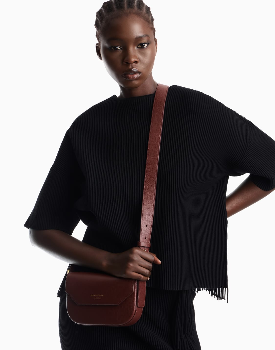 mini-bag-a-tracolla-in-pelle-emporio-armani-1981-bordeaux--emporio-armani