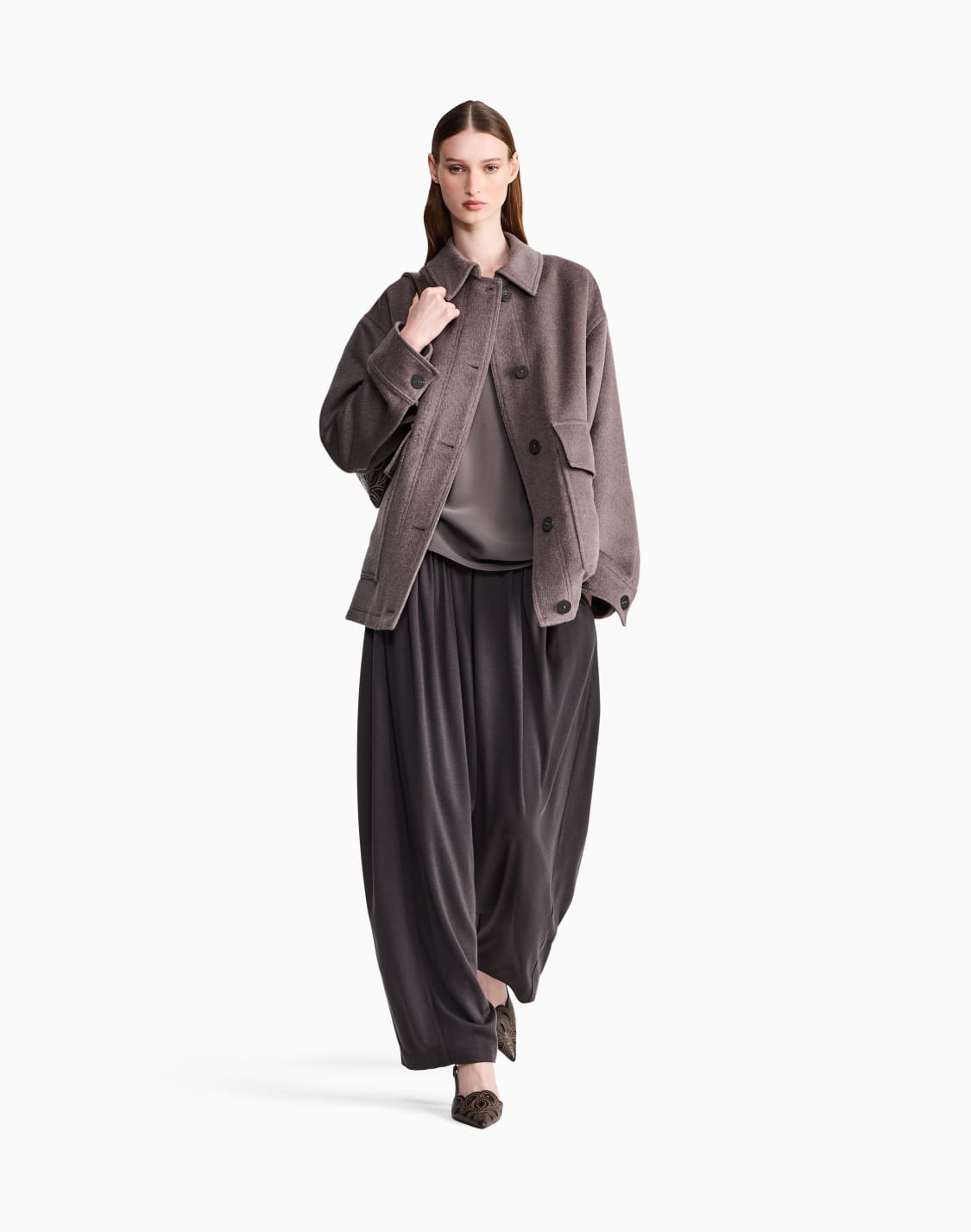 blusa-de-crespn-de-seda-con-manga-larga-y-cuello-redondo-gris--giorgio-armani