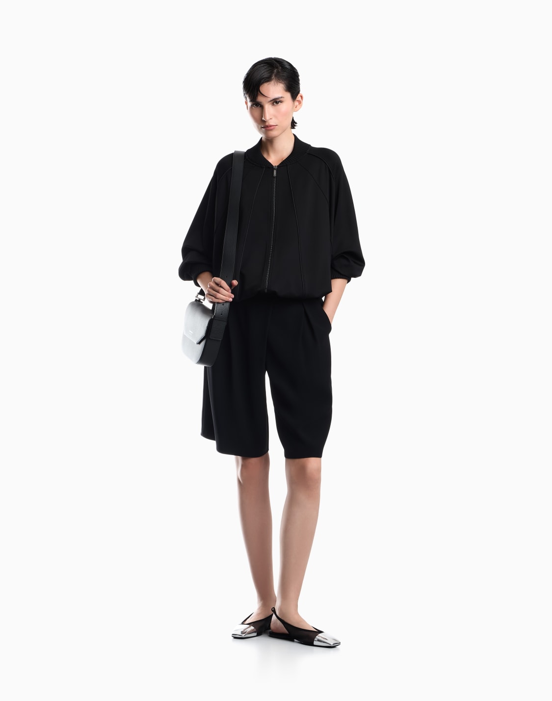 パイピング-ジップアップ-ブルゾン-プントミラノジャジ-ブラック--emporio-armani