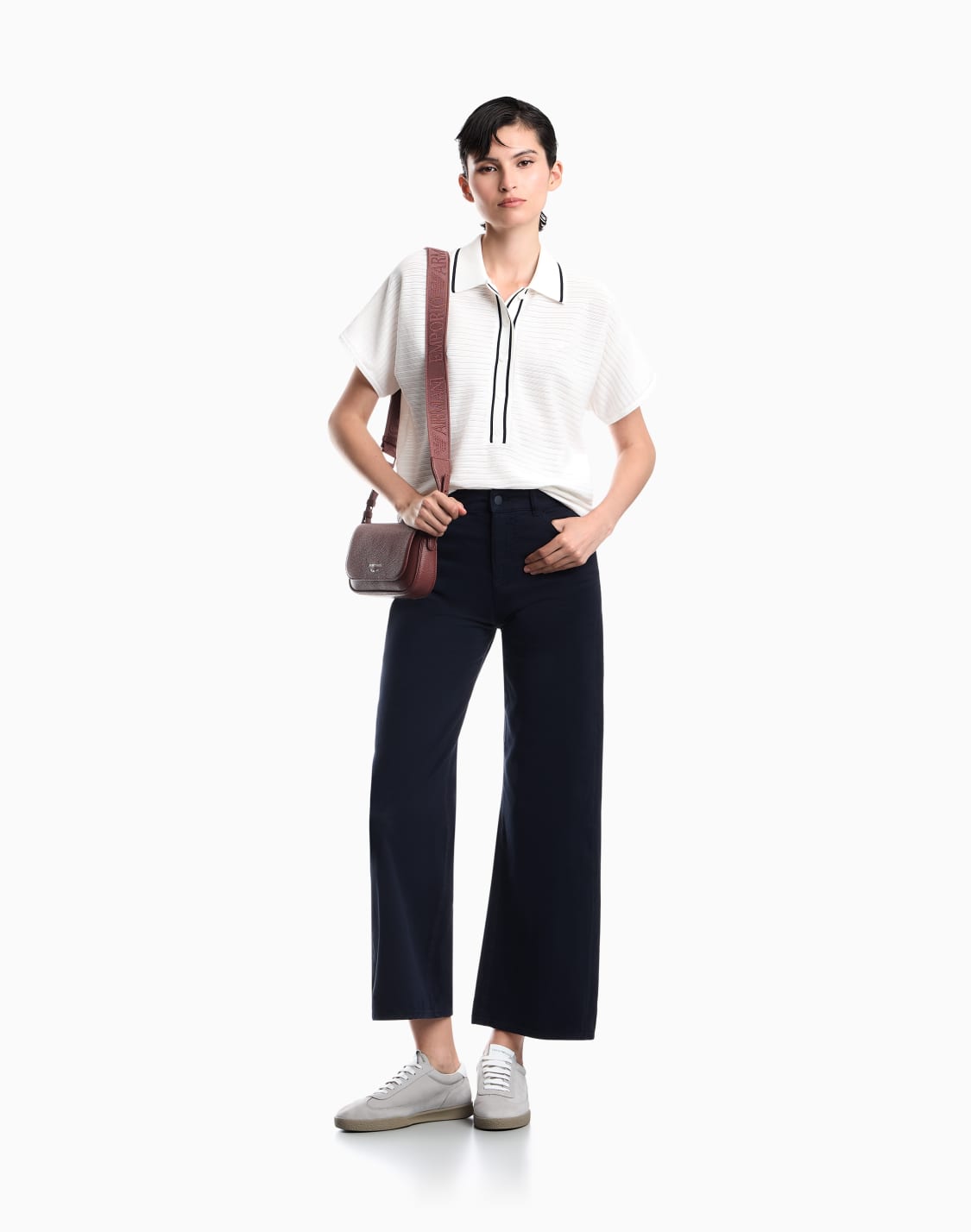 j33-mid-rise-cropped-wide-leg-jeans-in-garment-dyed-stretch-drill-navy-blue--emporio-armani