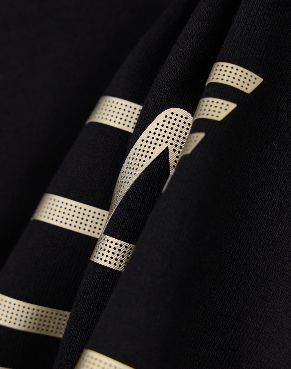 chndal-visibility-boy-de-algodn-con-capucha-negro--ea7