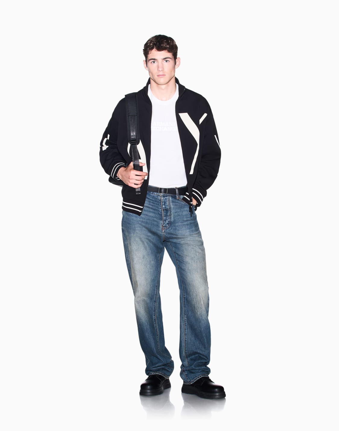 regular-t-shirt-in-cotton-jersey-white--armani-exchange