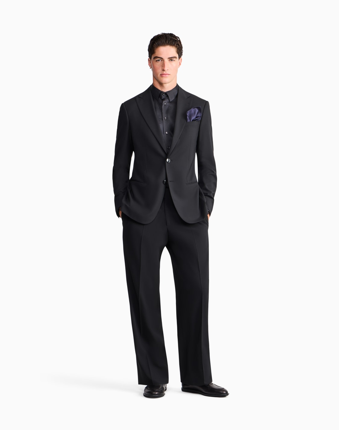 tailored-two-pleat-trousers-in-pure-virgin-wool-crepe-black--giorgio-armani