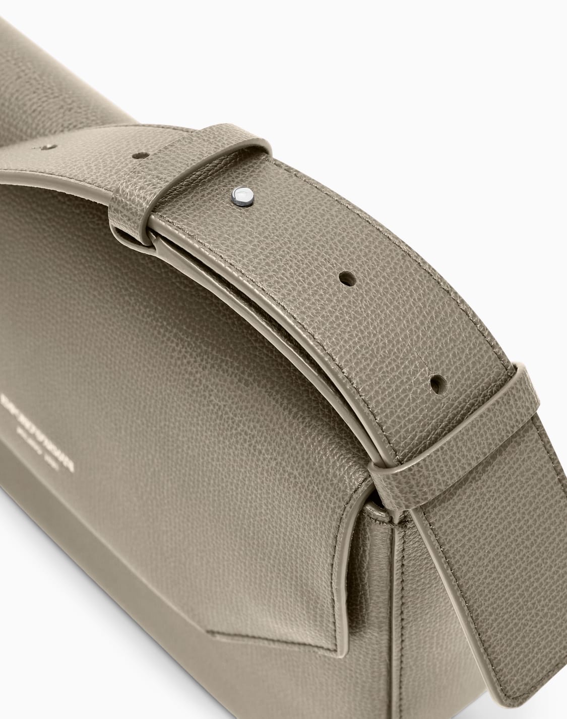bolso-bandolera-de-piel-emporio-armani-1981-beige--emporio-armani