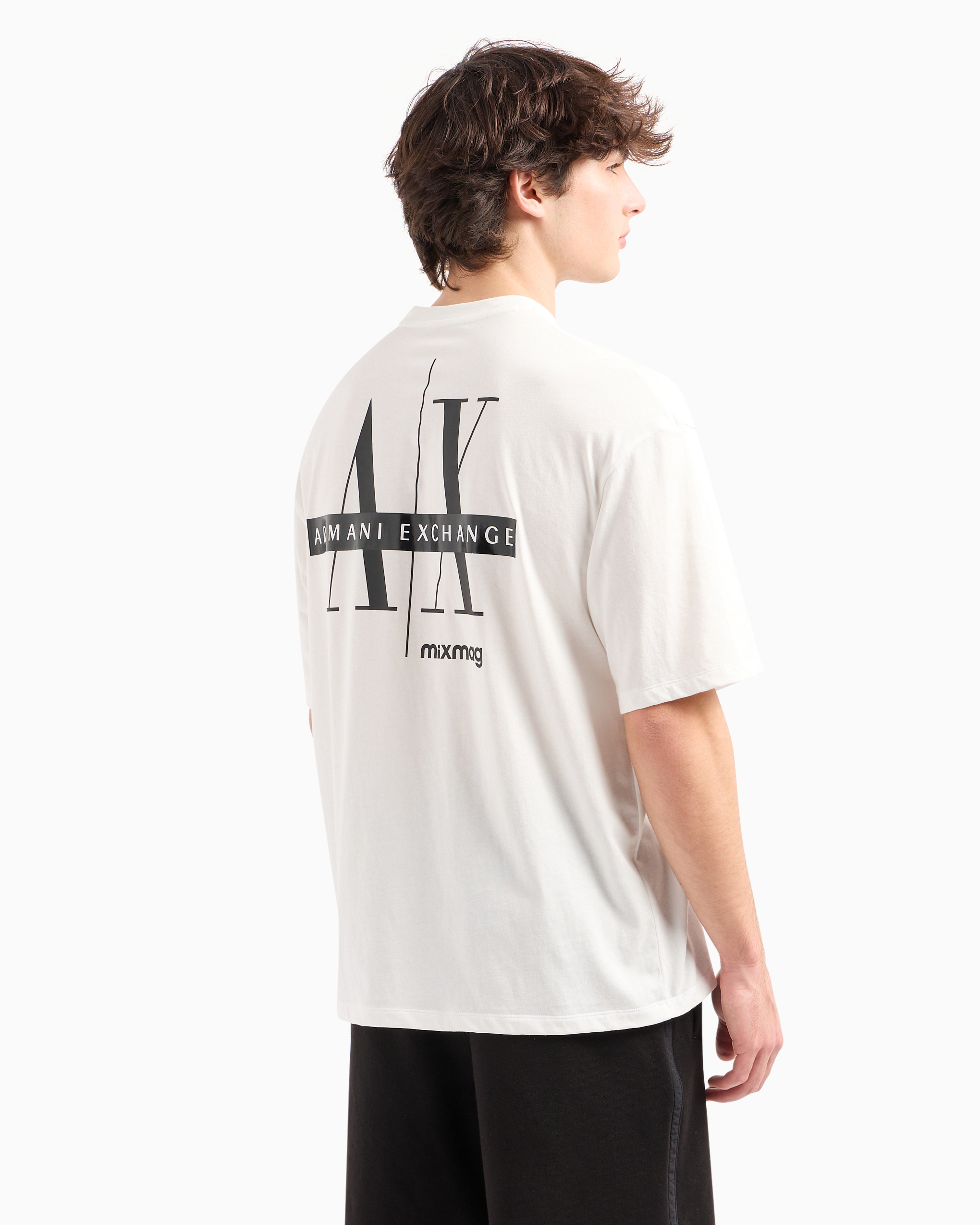 Relaxed fit T-shirt with round neck and logo