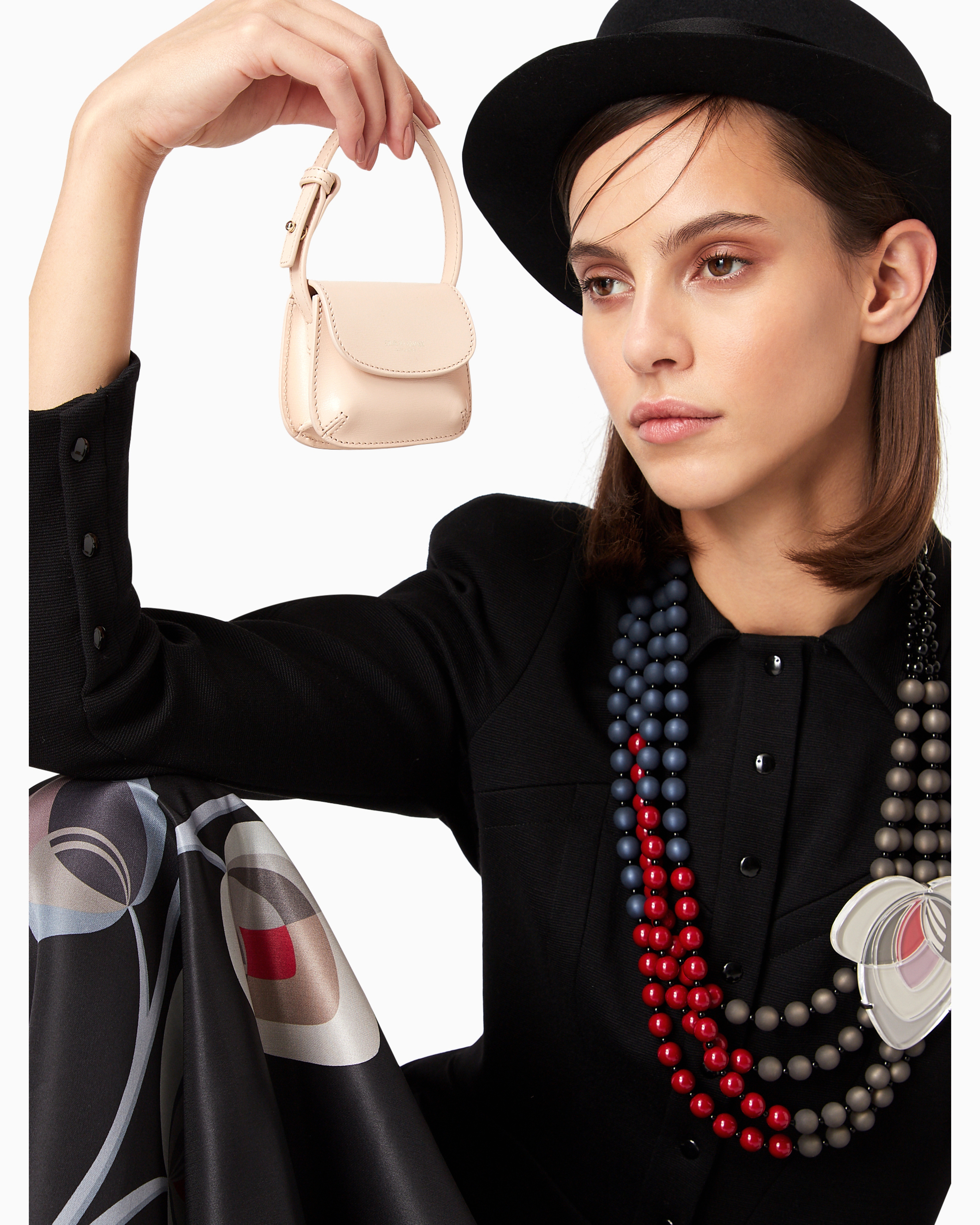 d*9様 極美品✨ジョルジオアルマーニ　ハンドバッグ　レザー　ブラウン　チャーム undefined