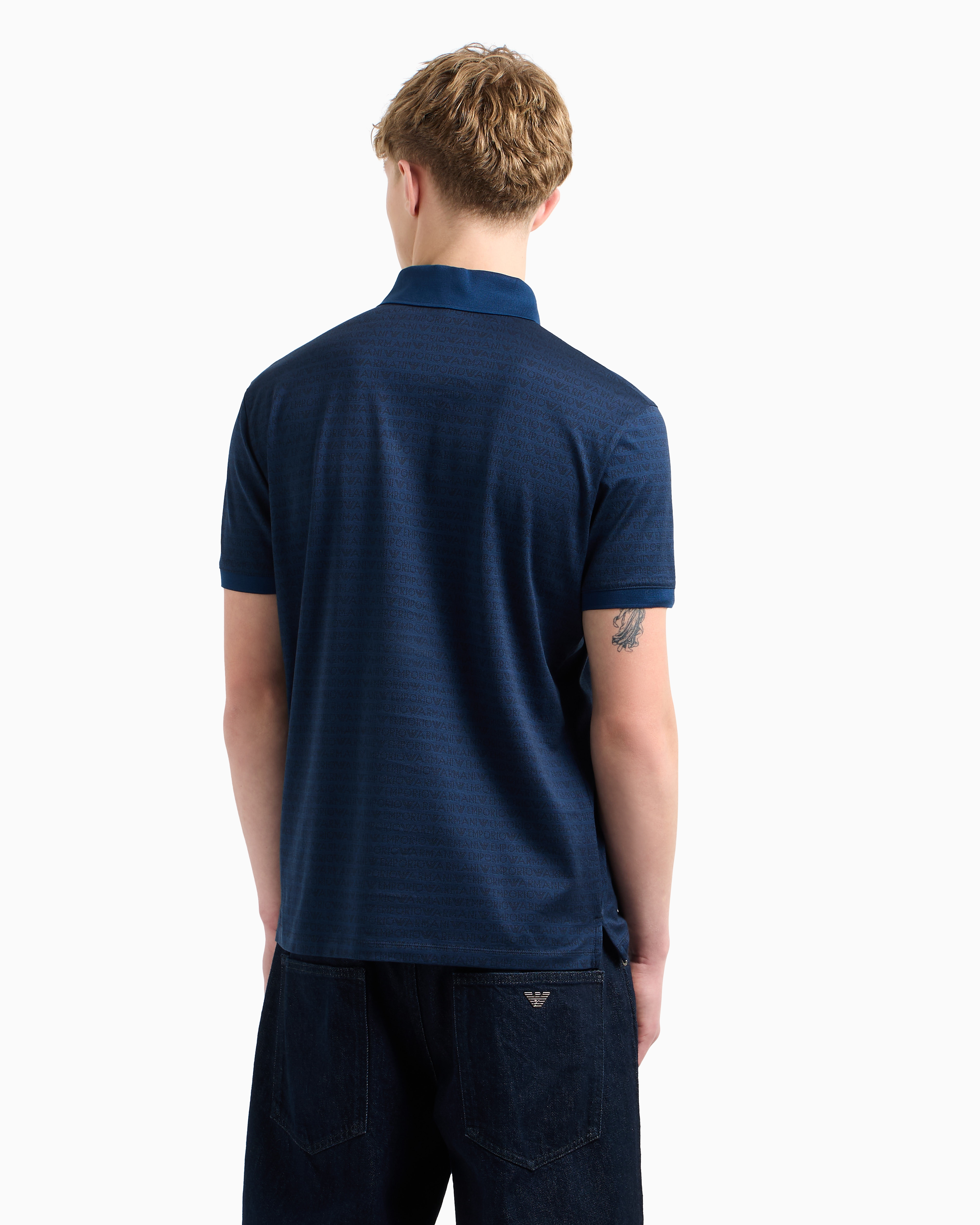 EM000788_AF12916_FB224_R_SS202