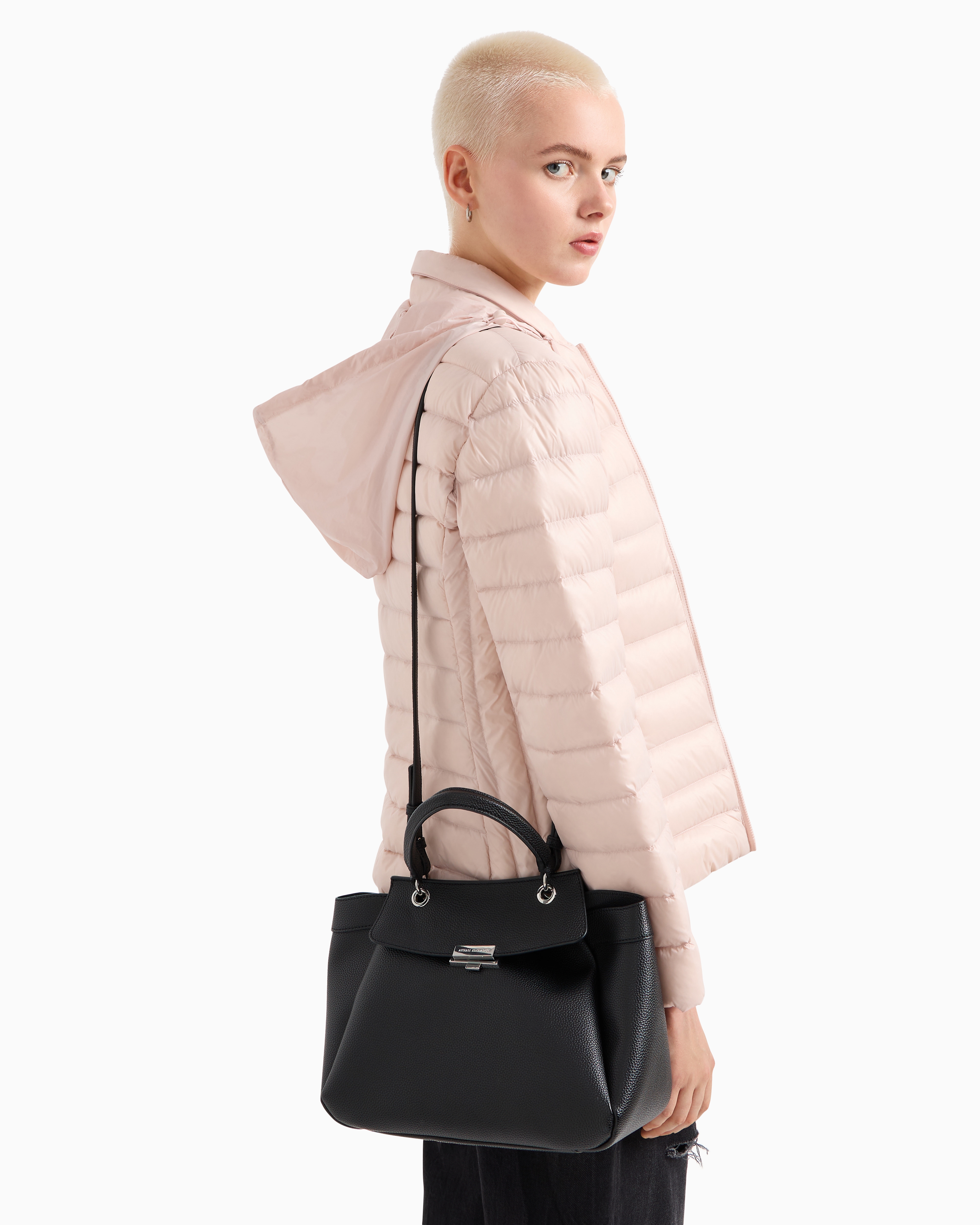 美品⭐︎激レア⭐︎GIORGIO ARMANI 巾着バック 949148_CC783_00020_H_SS2025.jpg