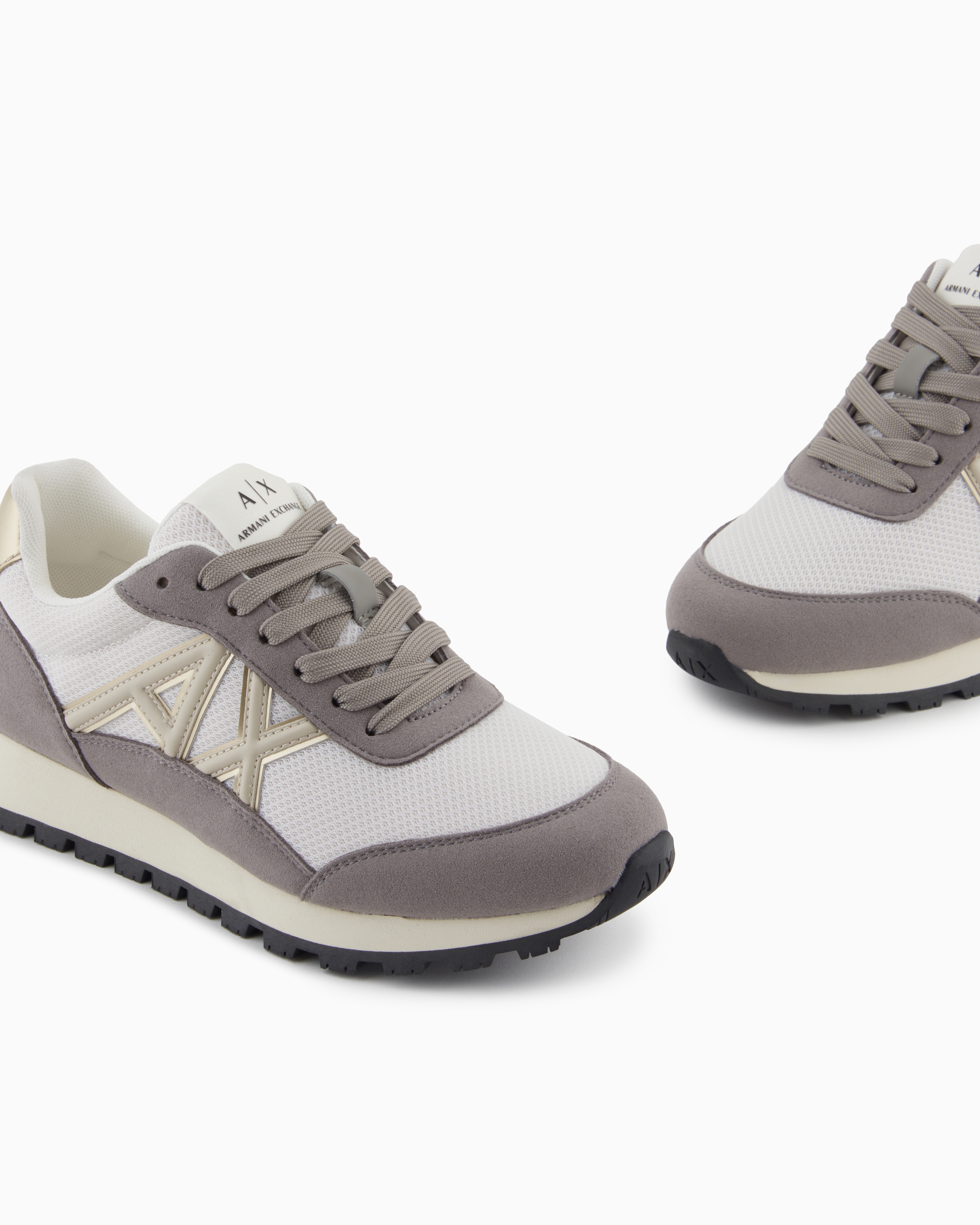 Running sneakers mesh and suede