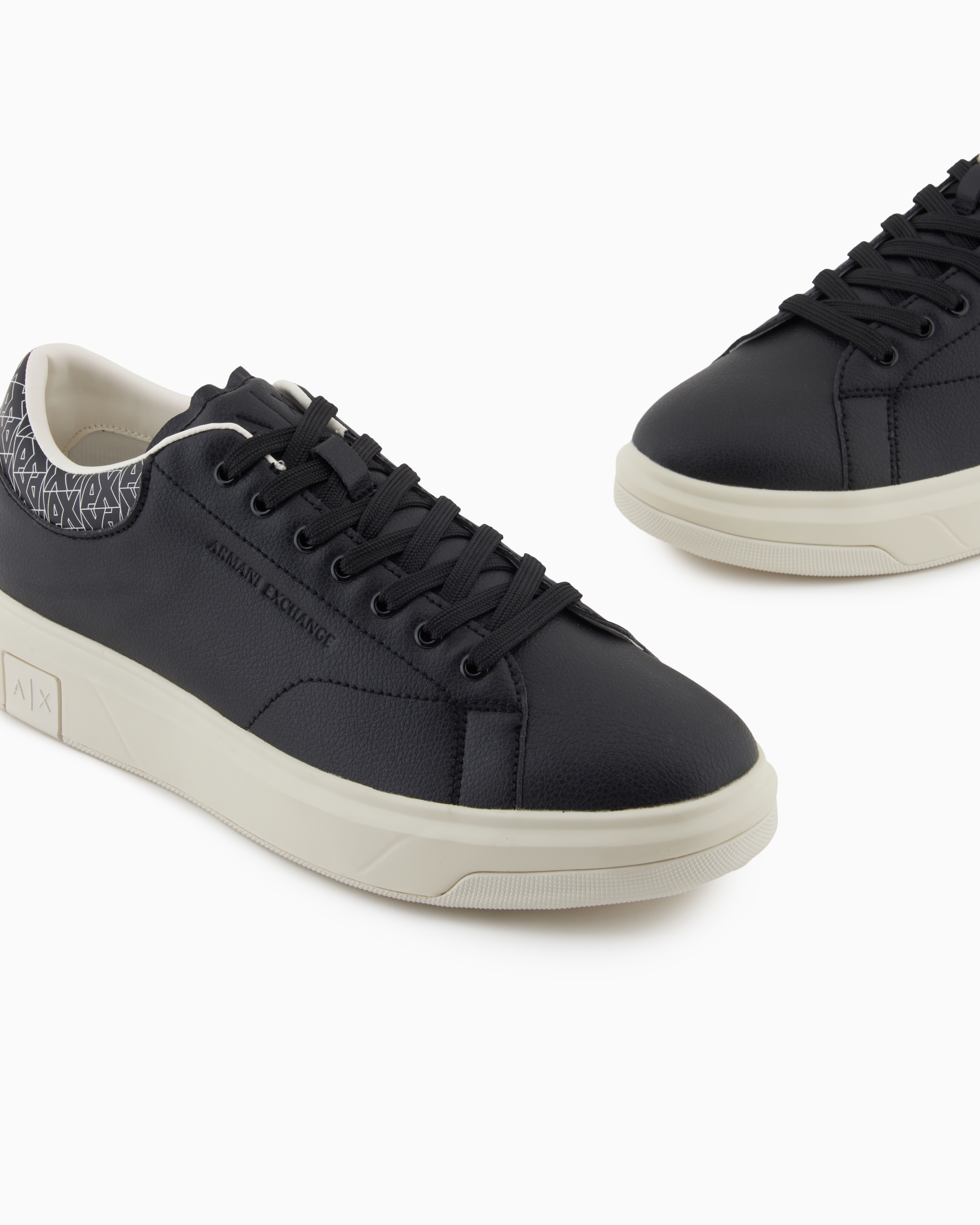 Armani Exchange - Sneakers with detail on the back, Man, White, Size: