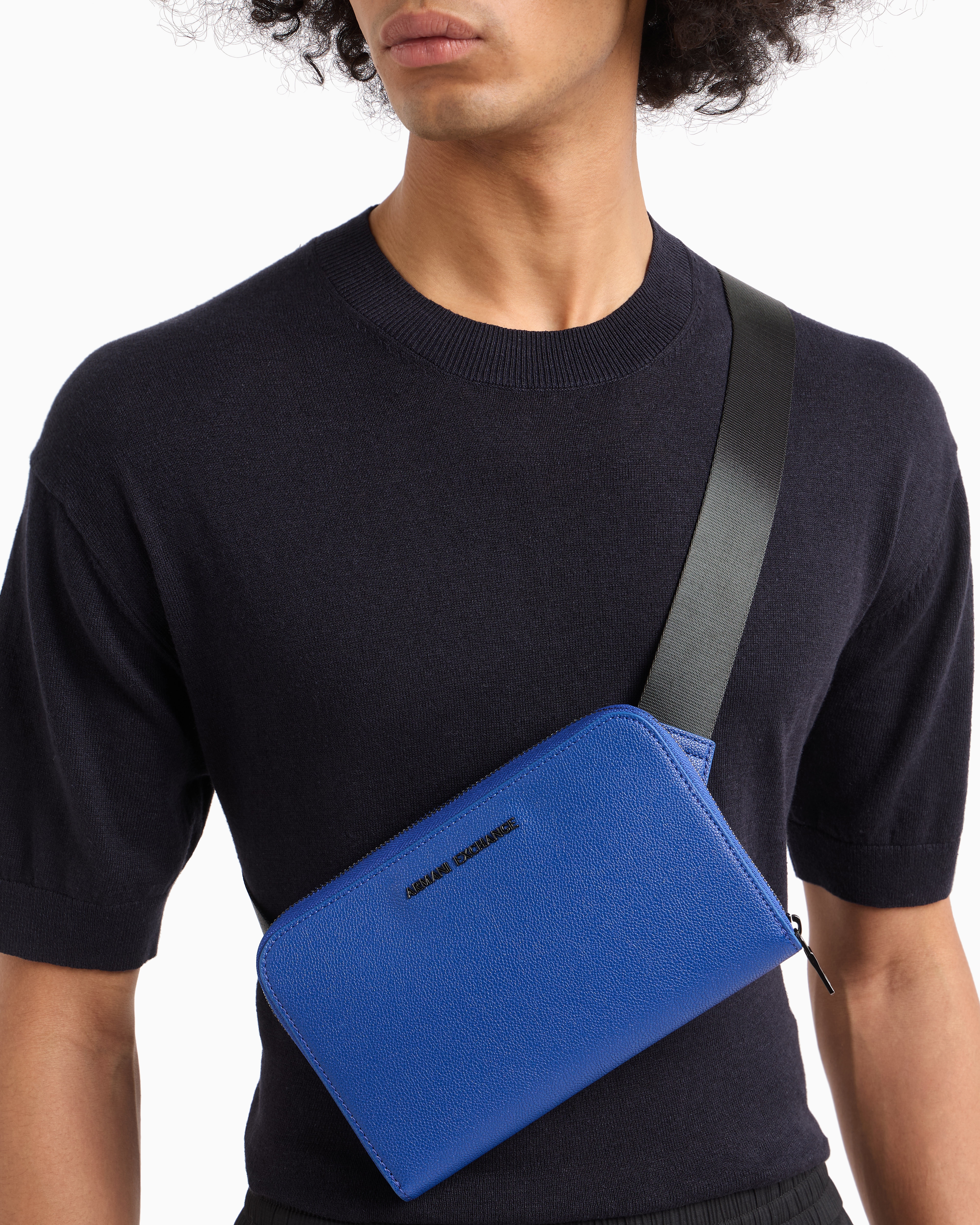 Small shoulder bag with zip