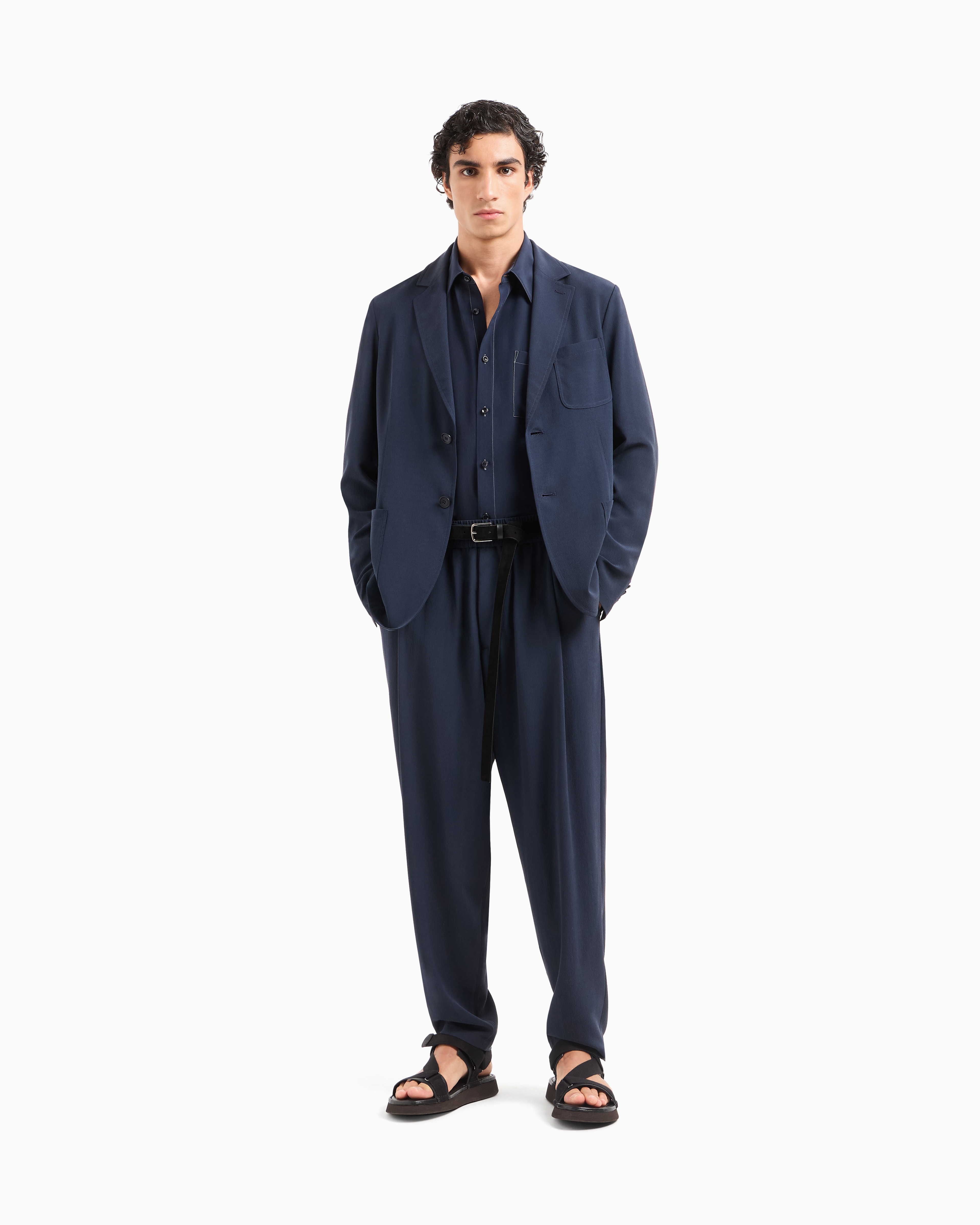 GM001935_TE16749_UB100_D_FW202