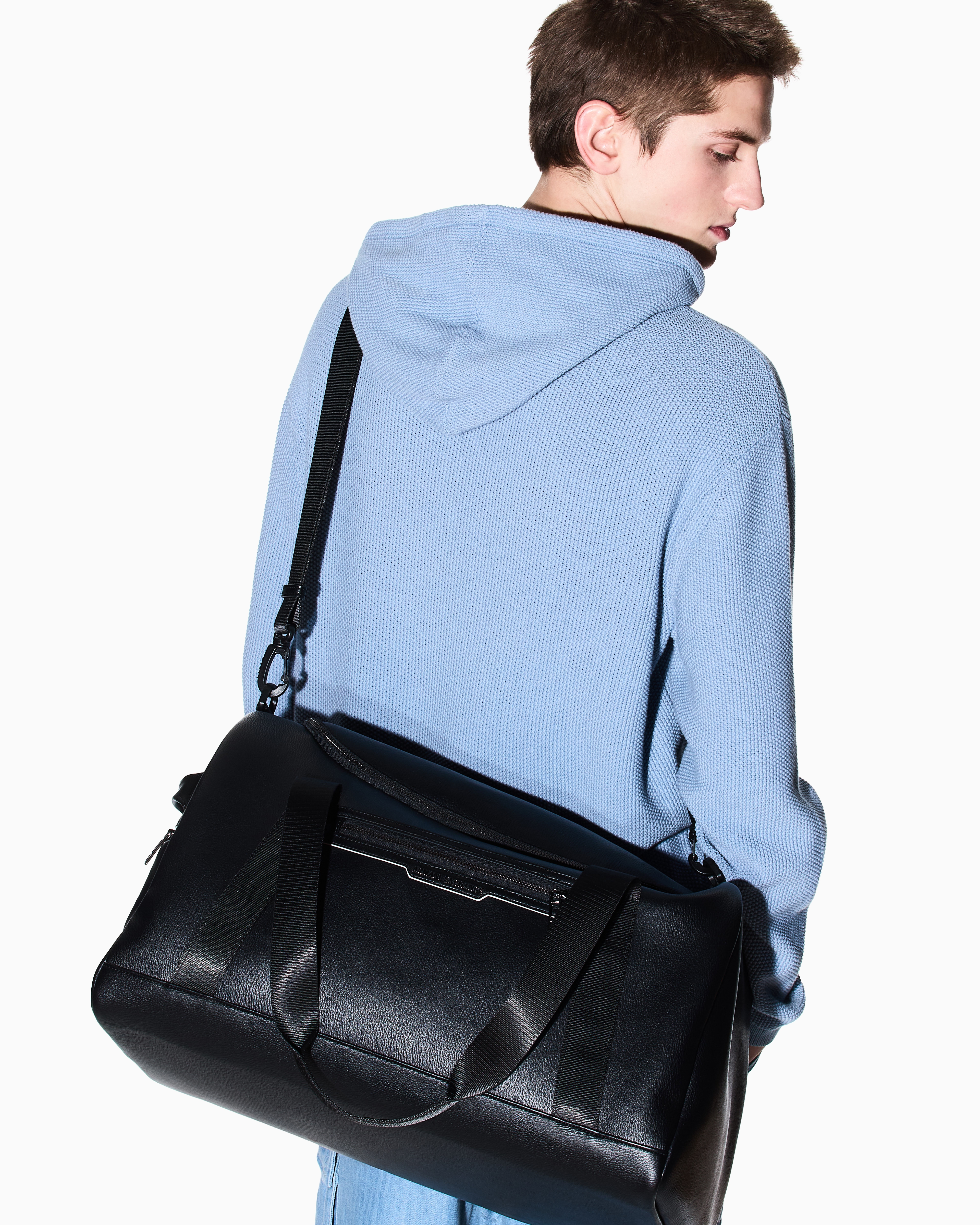 Giorgio Armani 最高級 黒 レザー トラベルバッグ ウィークエンド Giorgio Armani 最高級 黒 レザー トラベルバッグ ウィークエンド