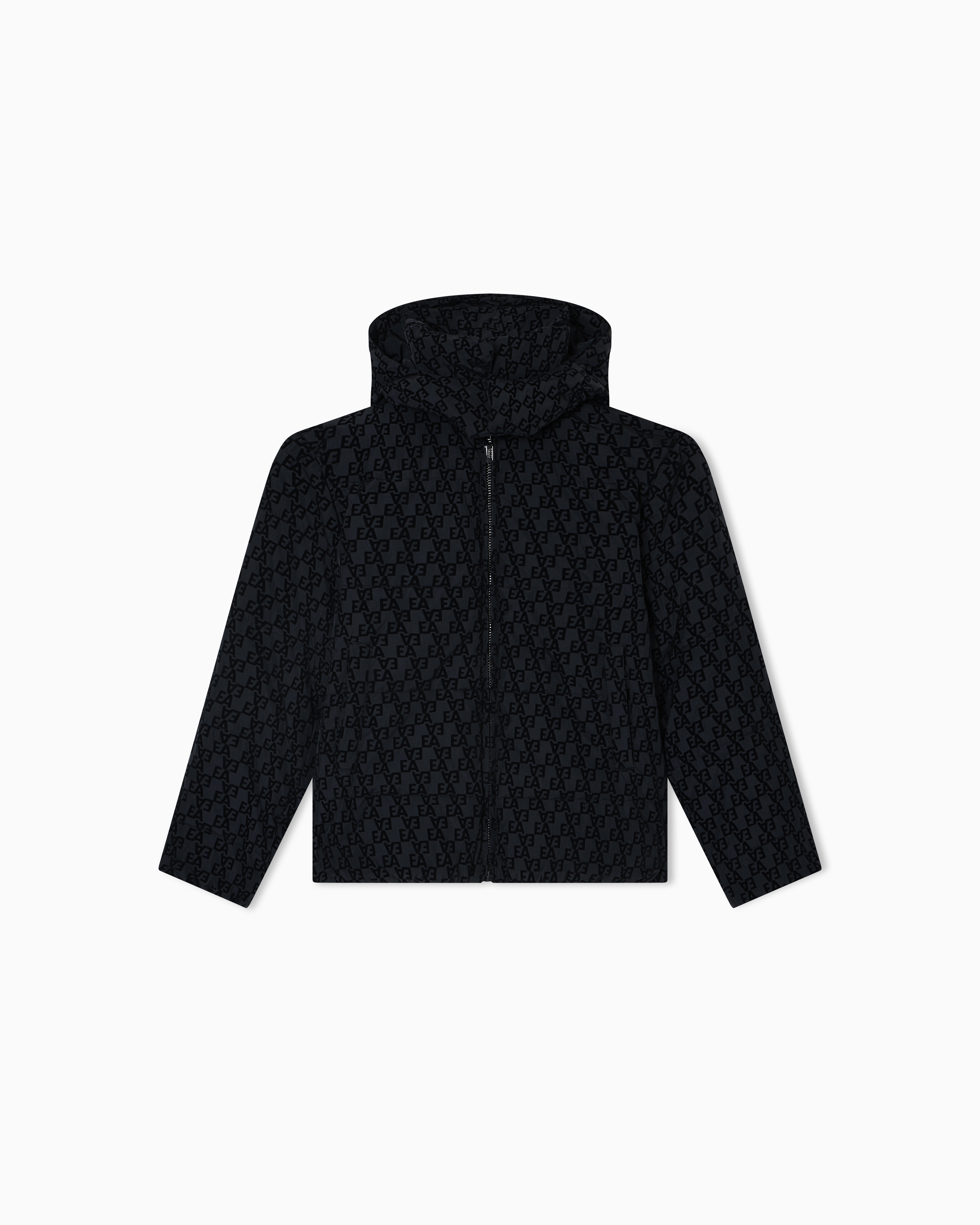 EB000495_AF16034_UB118_F_FW202