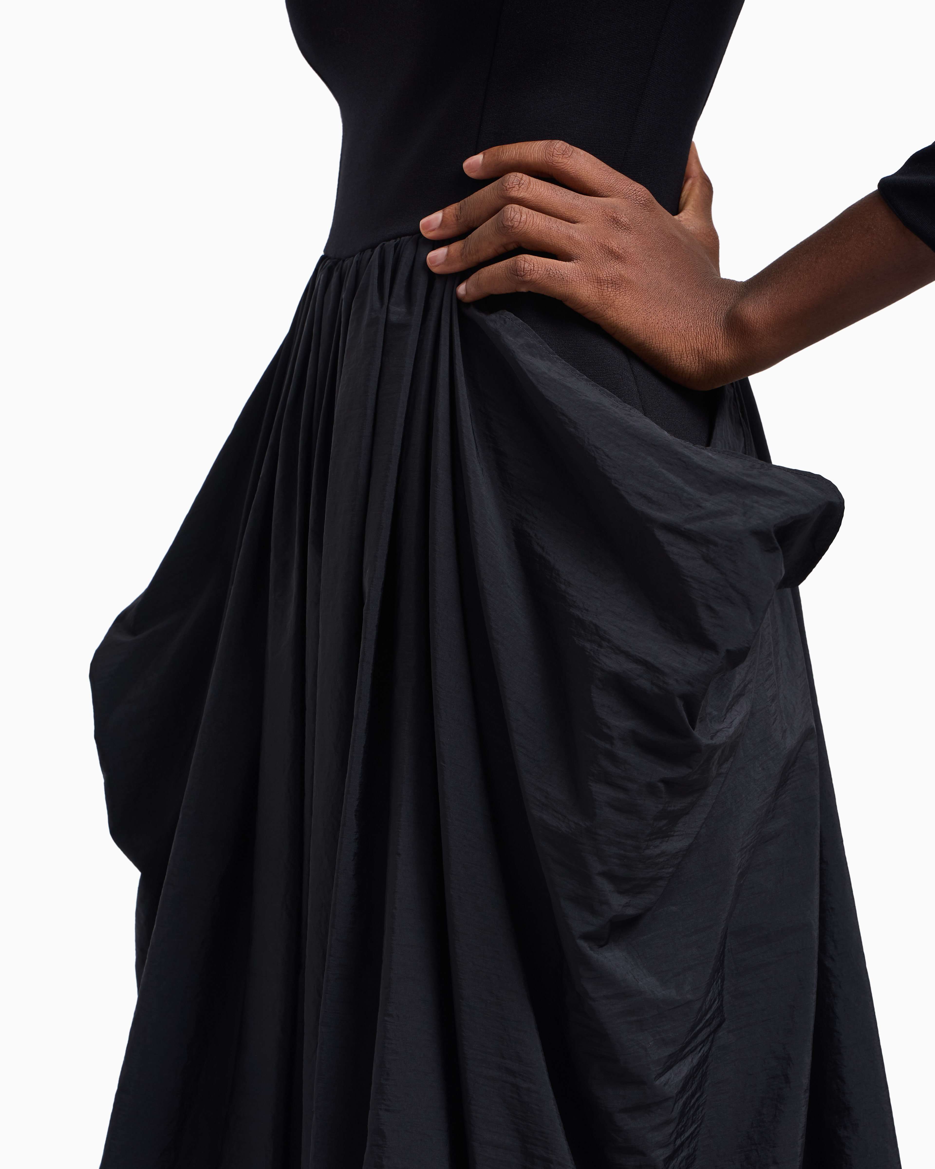 EW002782_AF12303_UC001_A_FW202