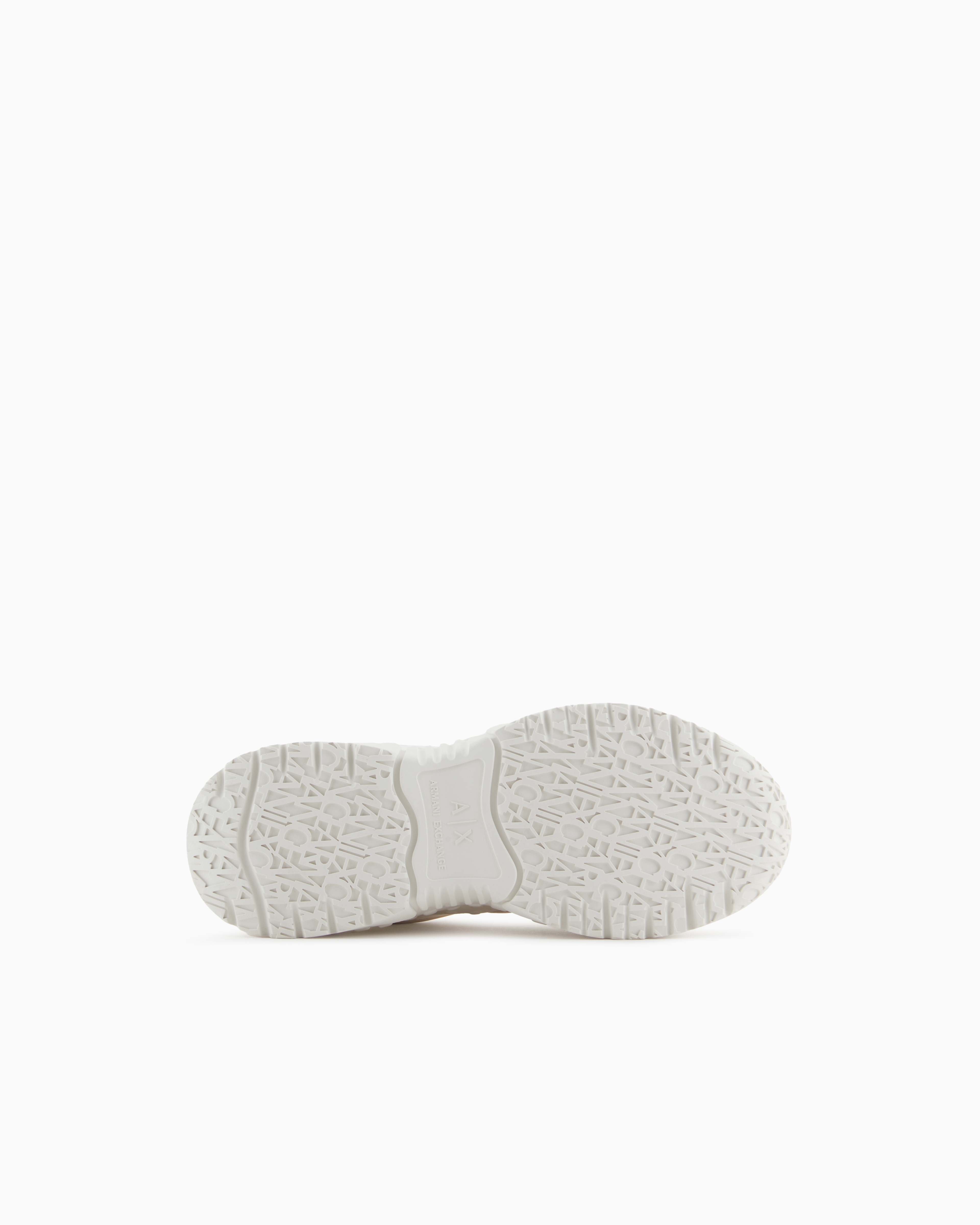 Chunky sneakers with contrasting inserts