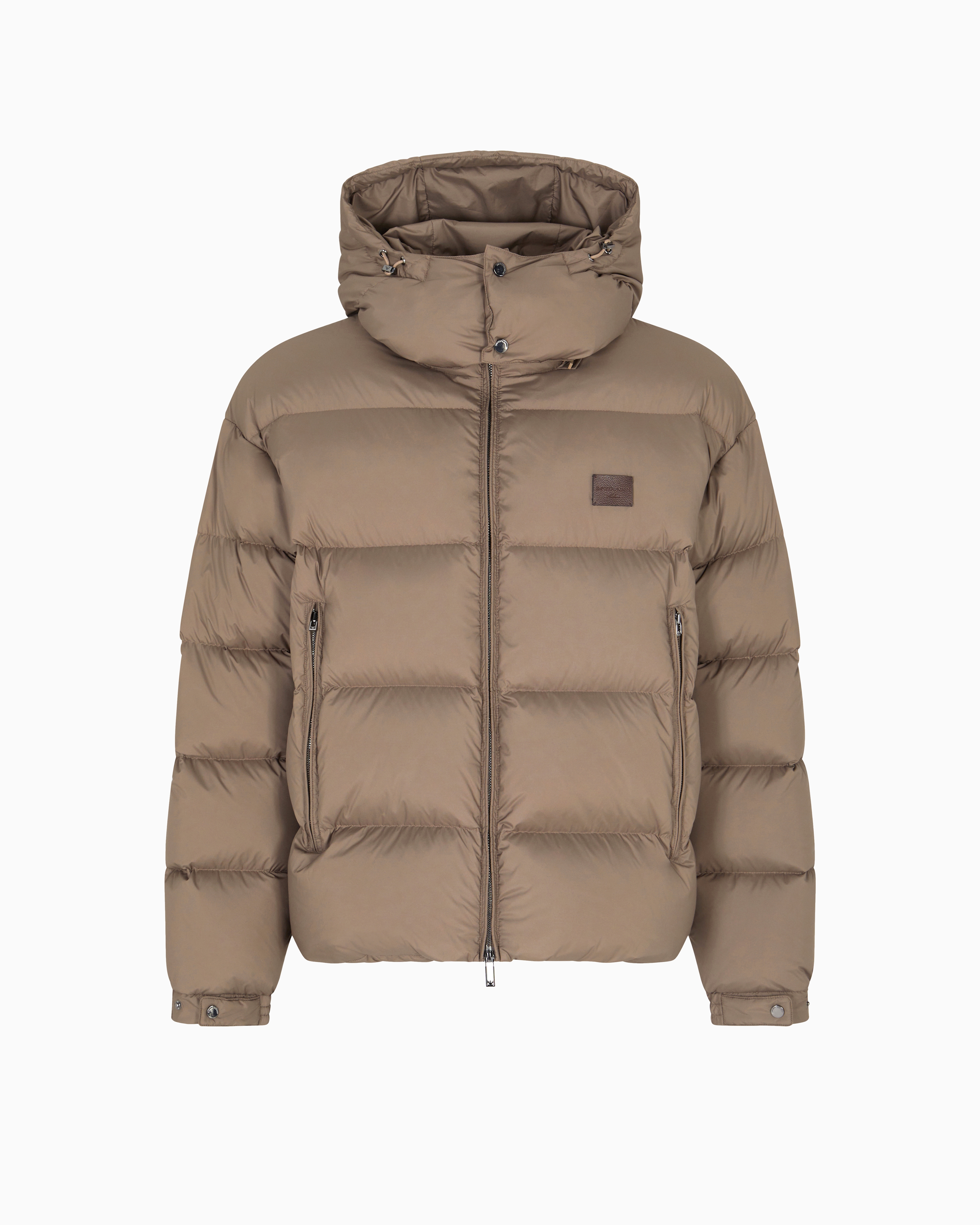 EM003050_AF18231_U6189_F_FW202