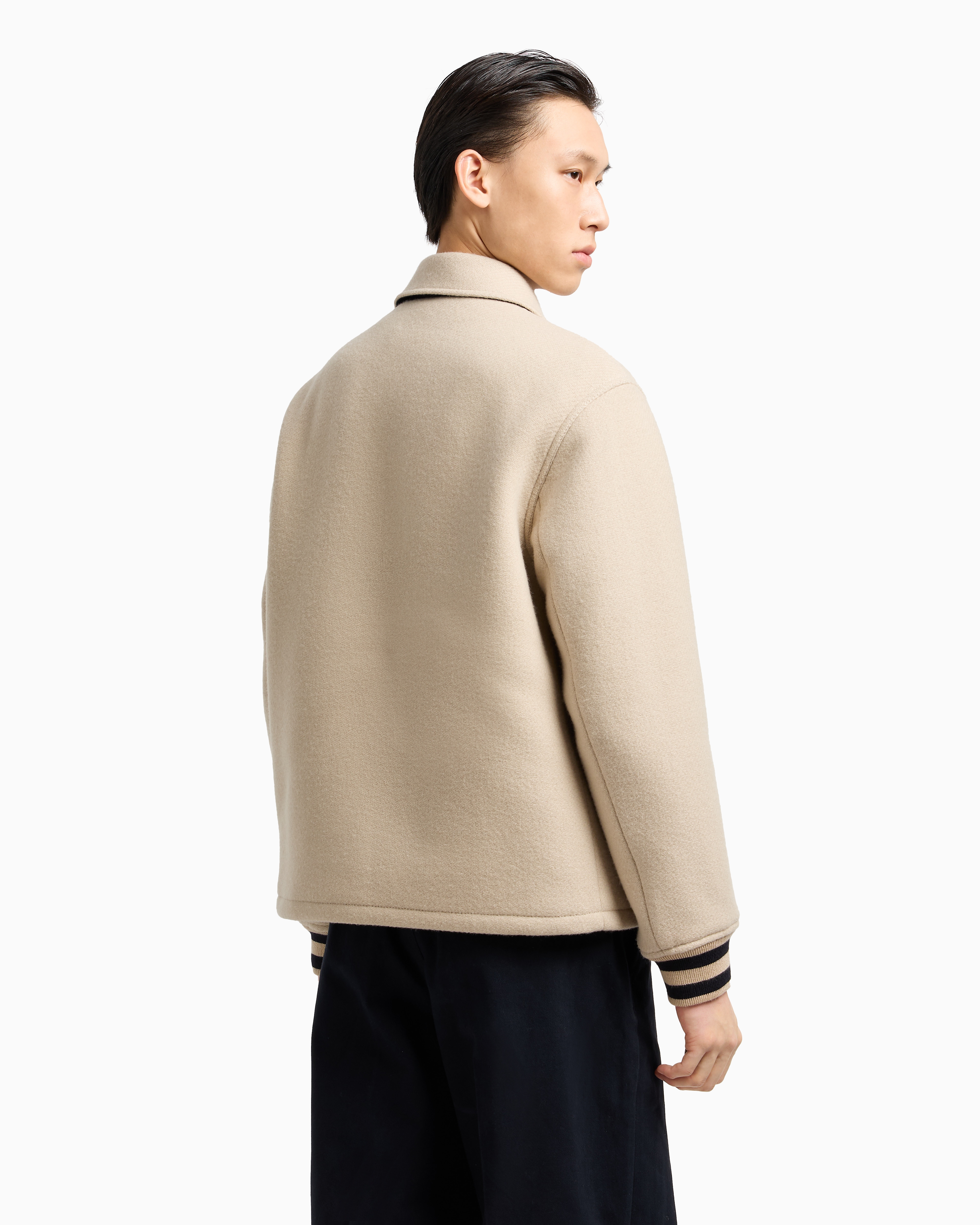 EM003125_AF17330_U1156_R_FW202